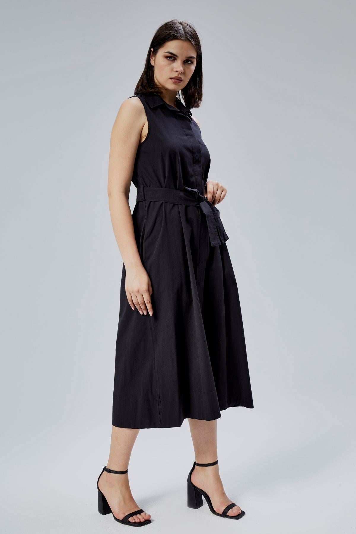 Siyah Regular Fit Kuşak Kemerli Elbise