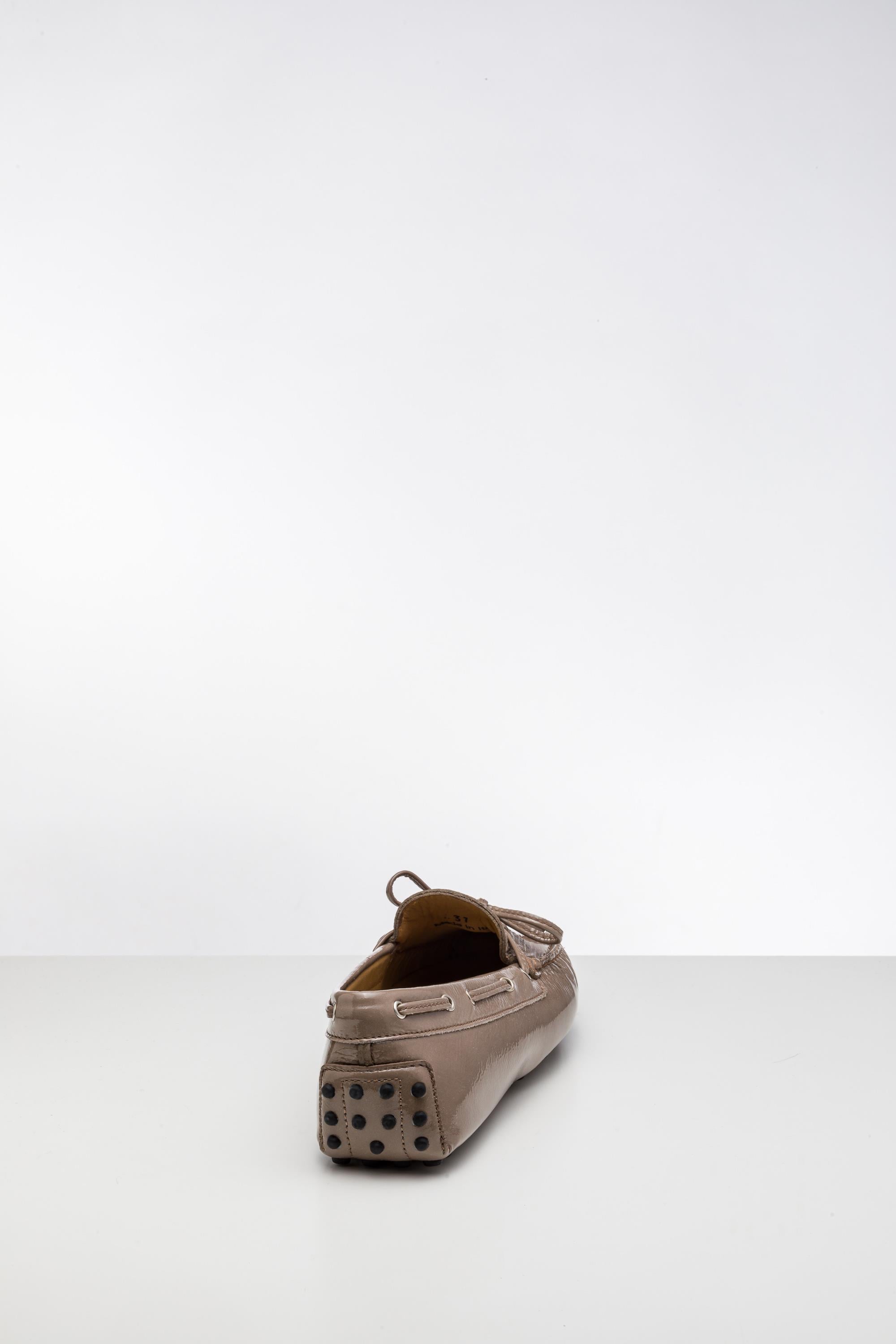 TAUPE 40011