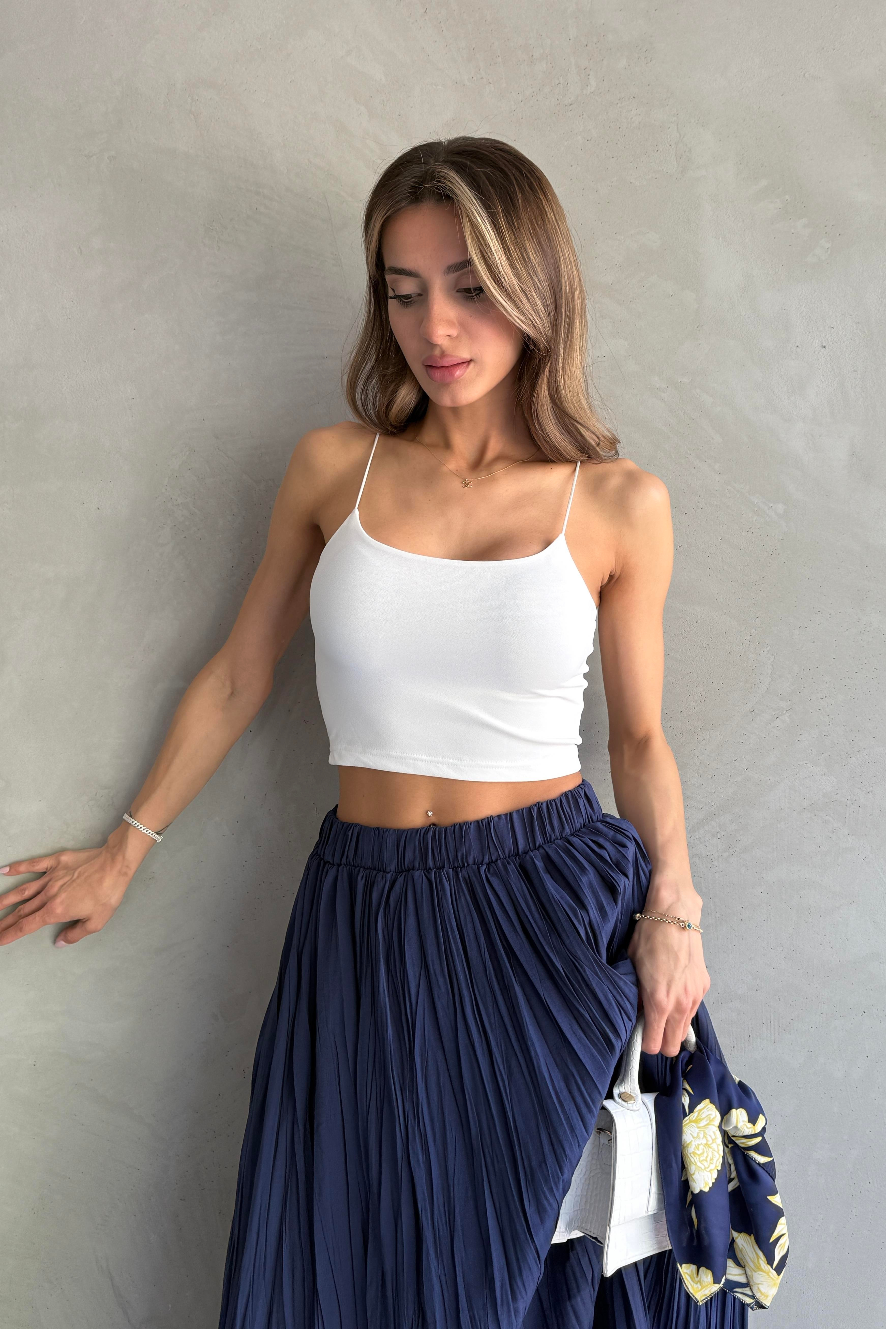 İp Askılı Beyaz Crop Top