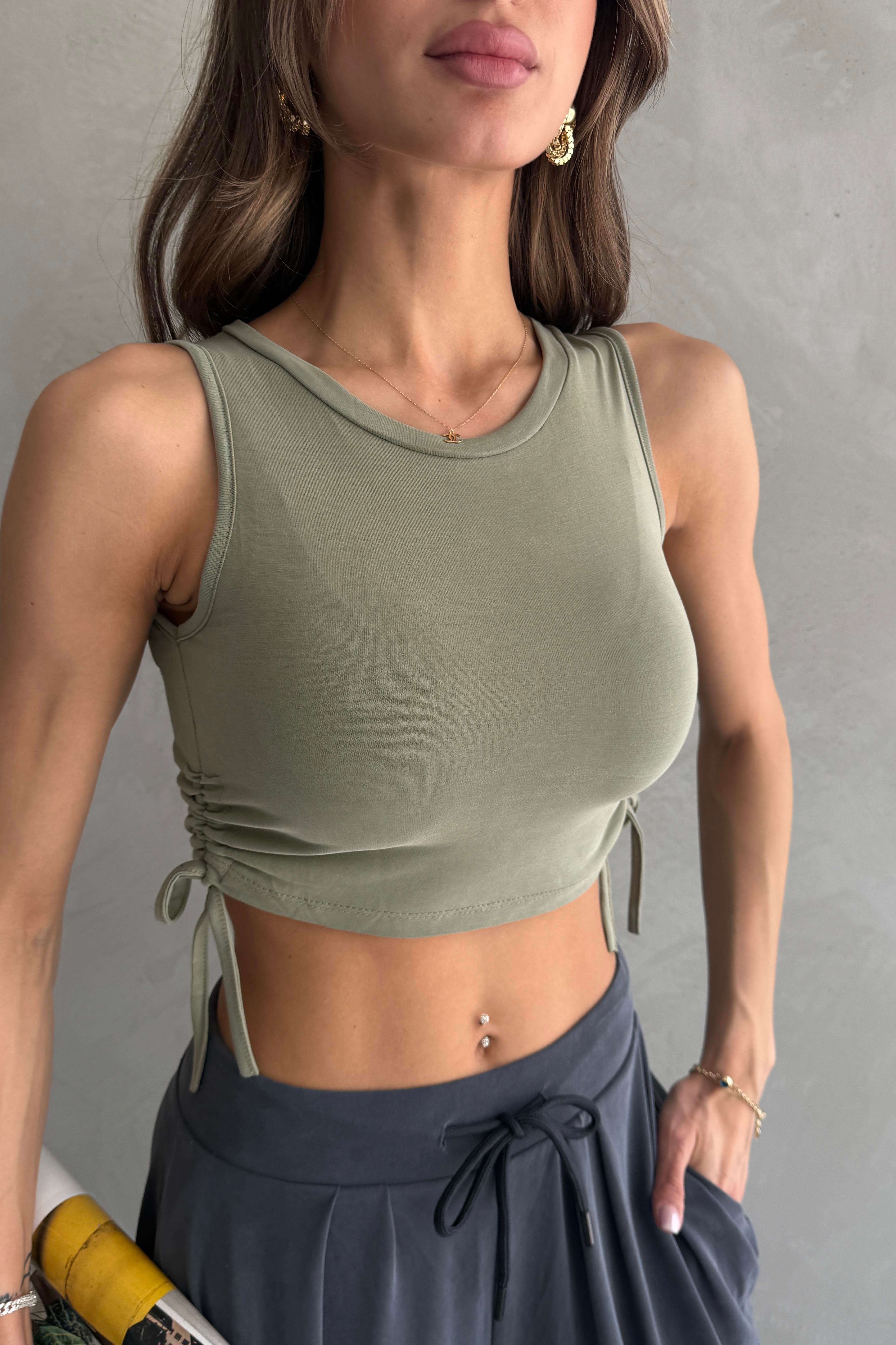 Yandan Bağcıklı Haki Crop Top