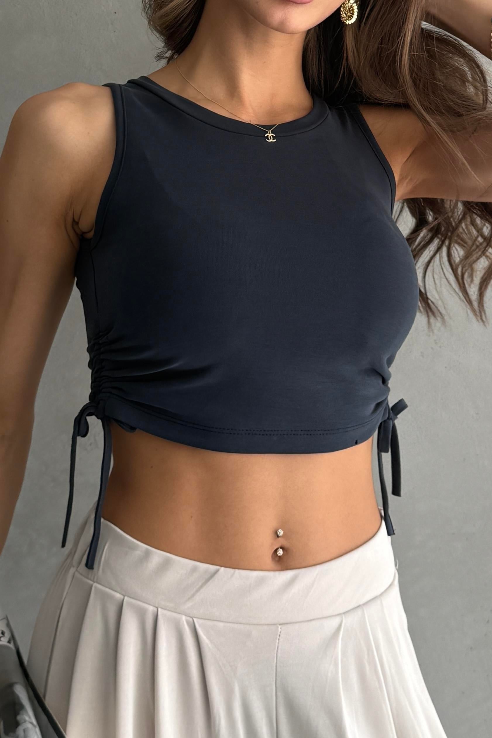 Yandan Bağcıklı Lacivert Crop Top