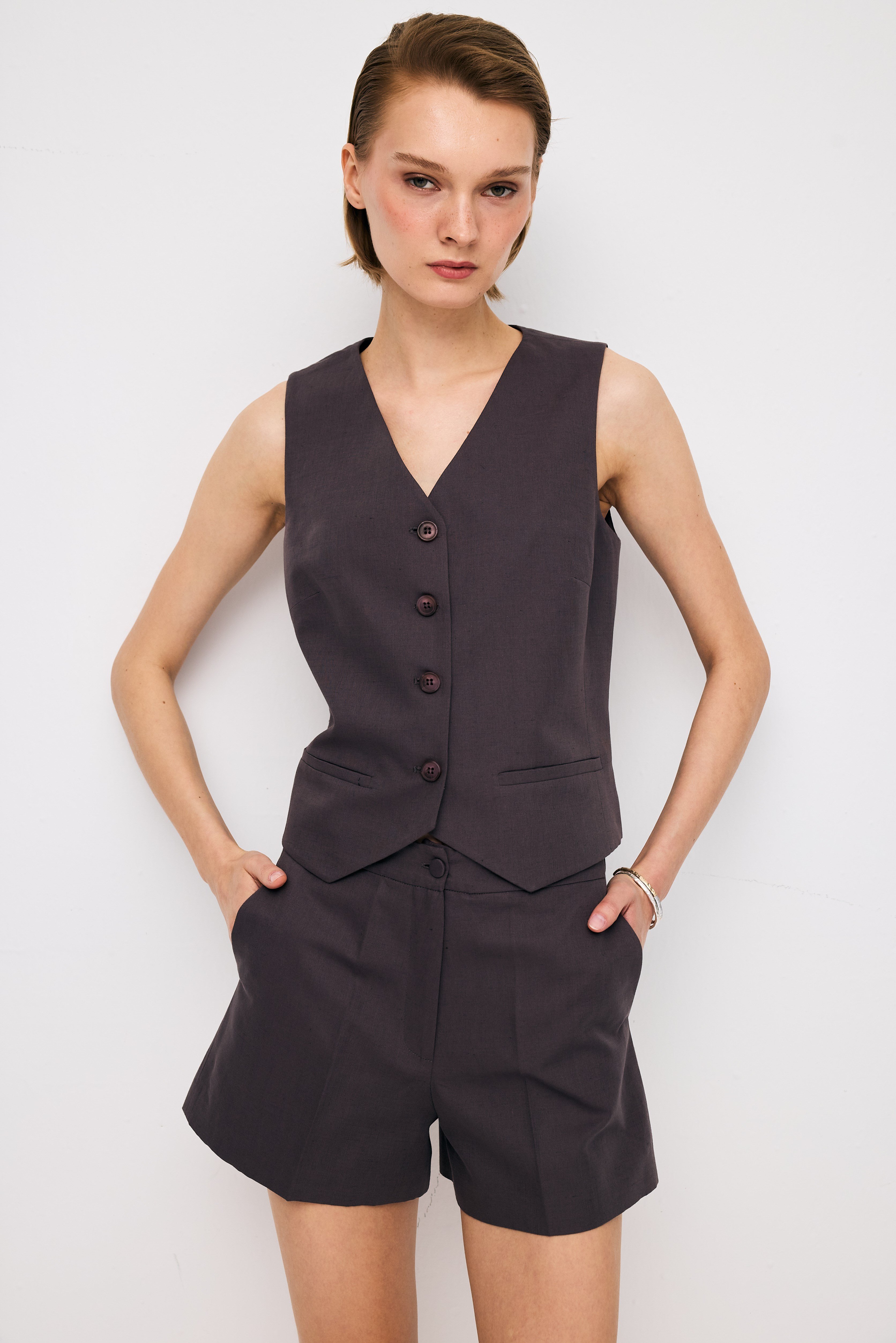 Linen Straight Brown Short