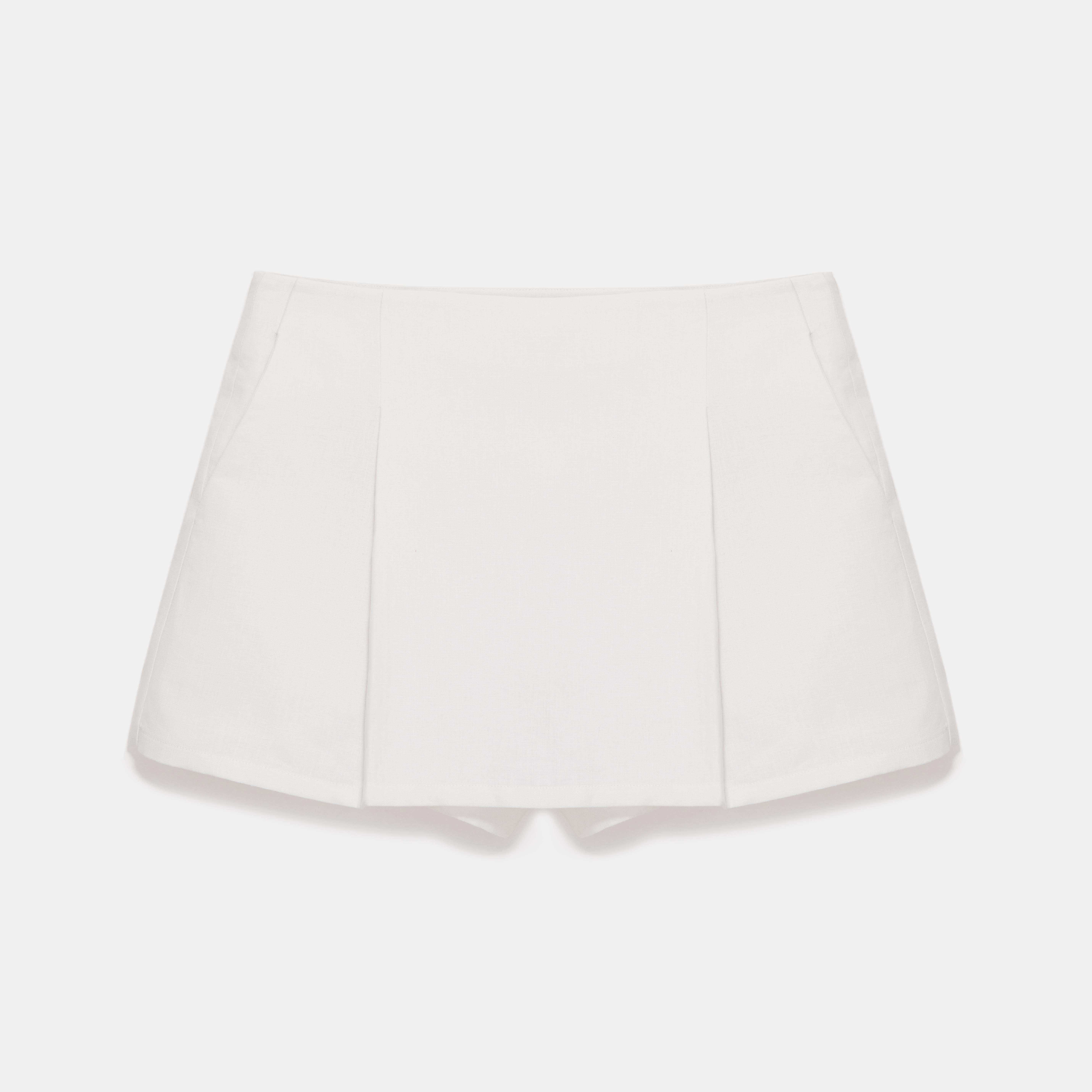 Linen White Short