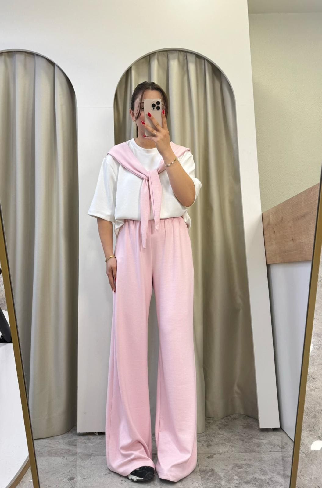 Alwis Pembe Fular Detaylı Takım 