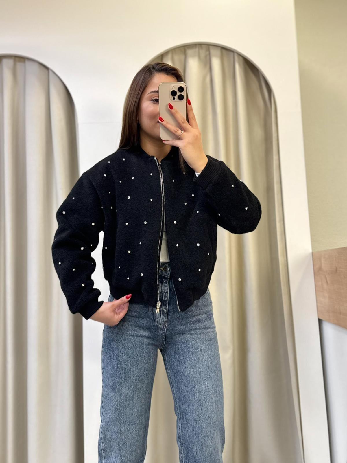 Amora Siyah Taşlı Peluş Bomber