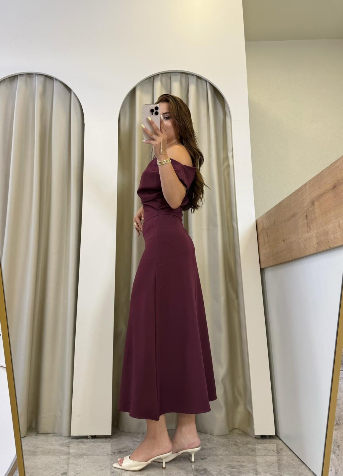 Arora Kayık Yaka Bordo Elbise