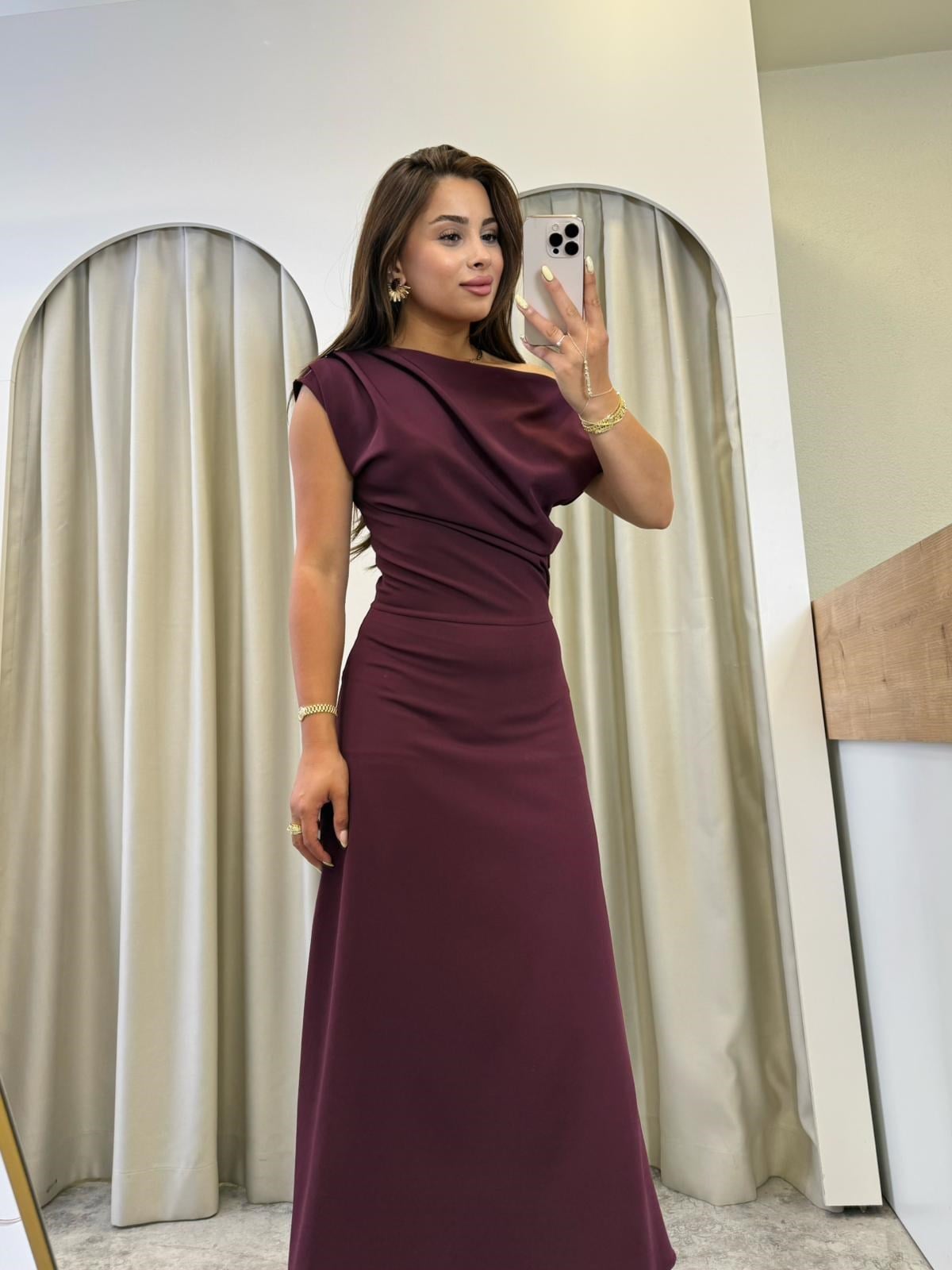 Arora Kayık Yaka Bordo Elbise