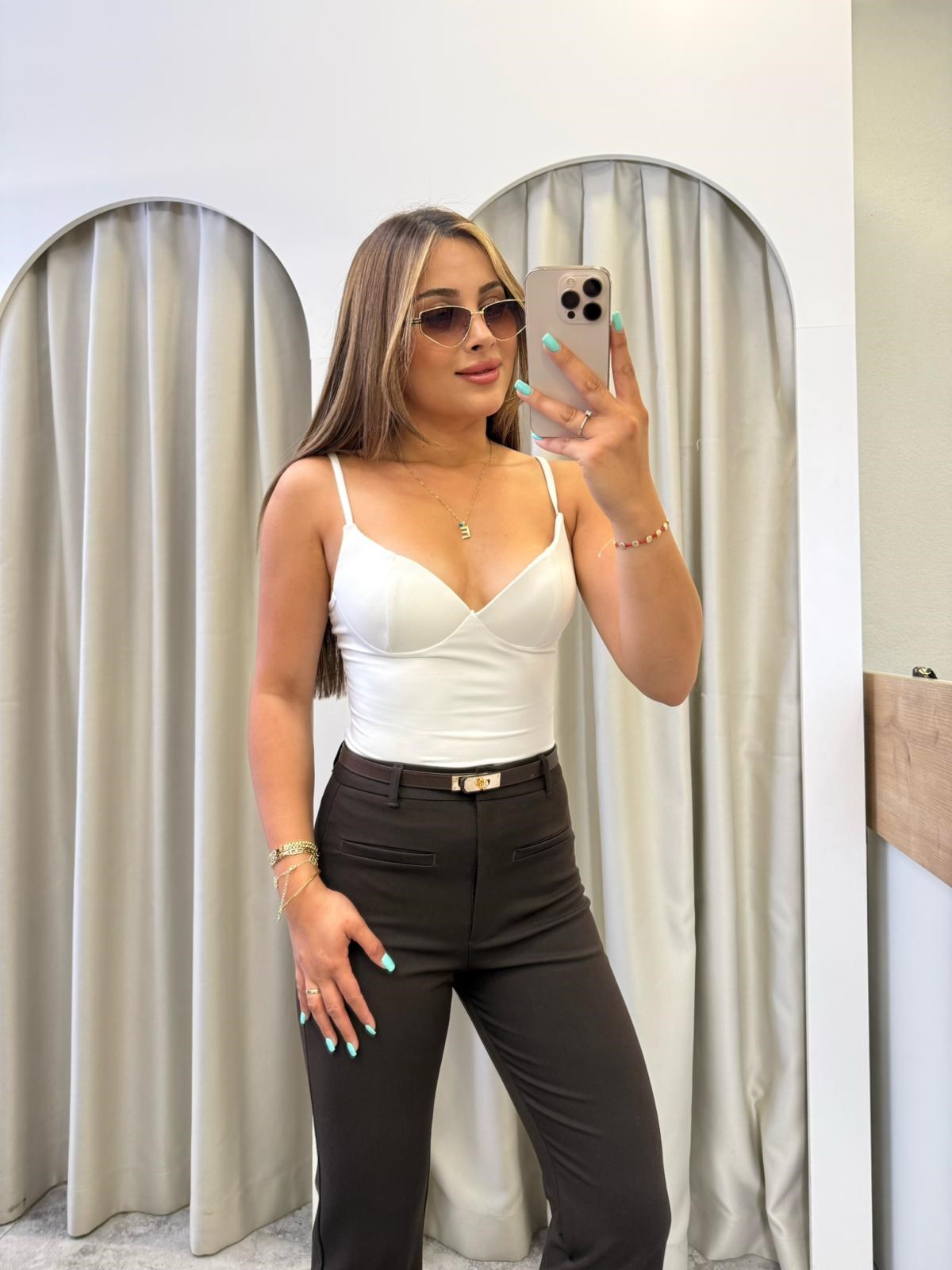 Azura Kahve Gizli Cep Detaylı Mini Flare Pantolon