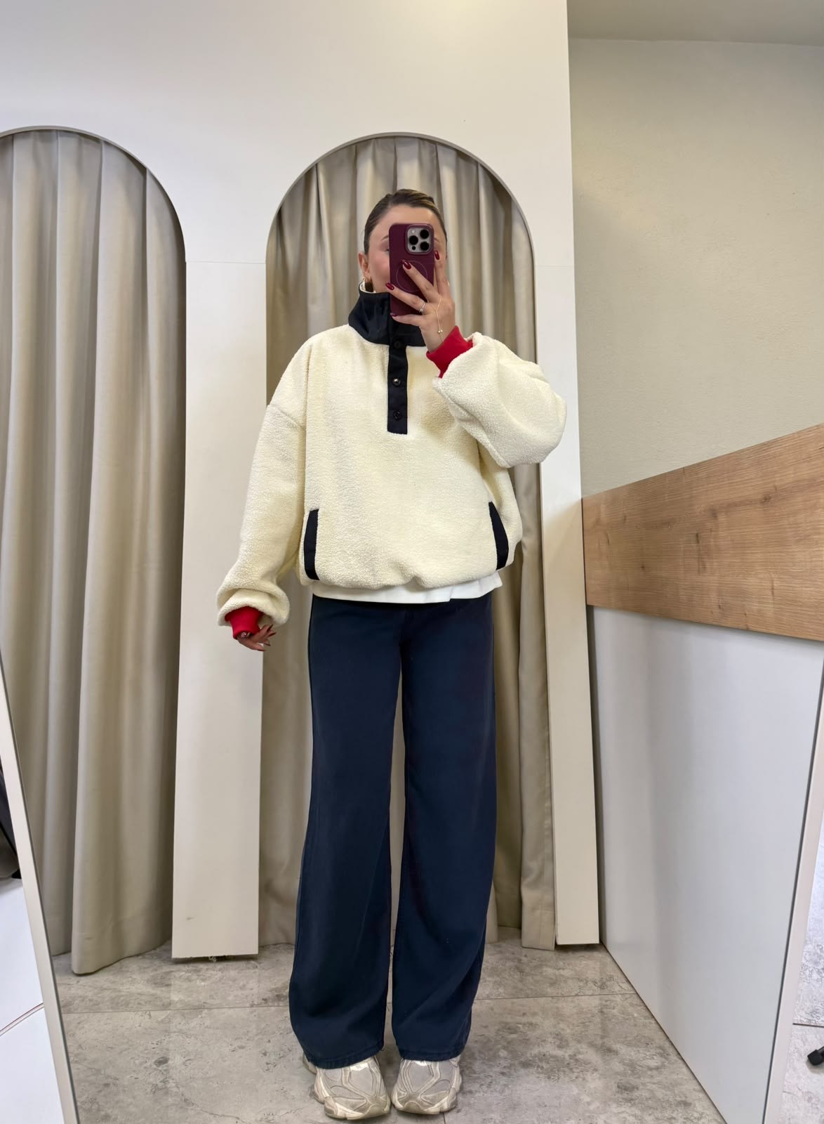 Bear Ekru Lacivert Ayıcık Bakılı Polar Sweatshirt
