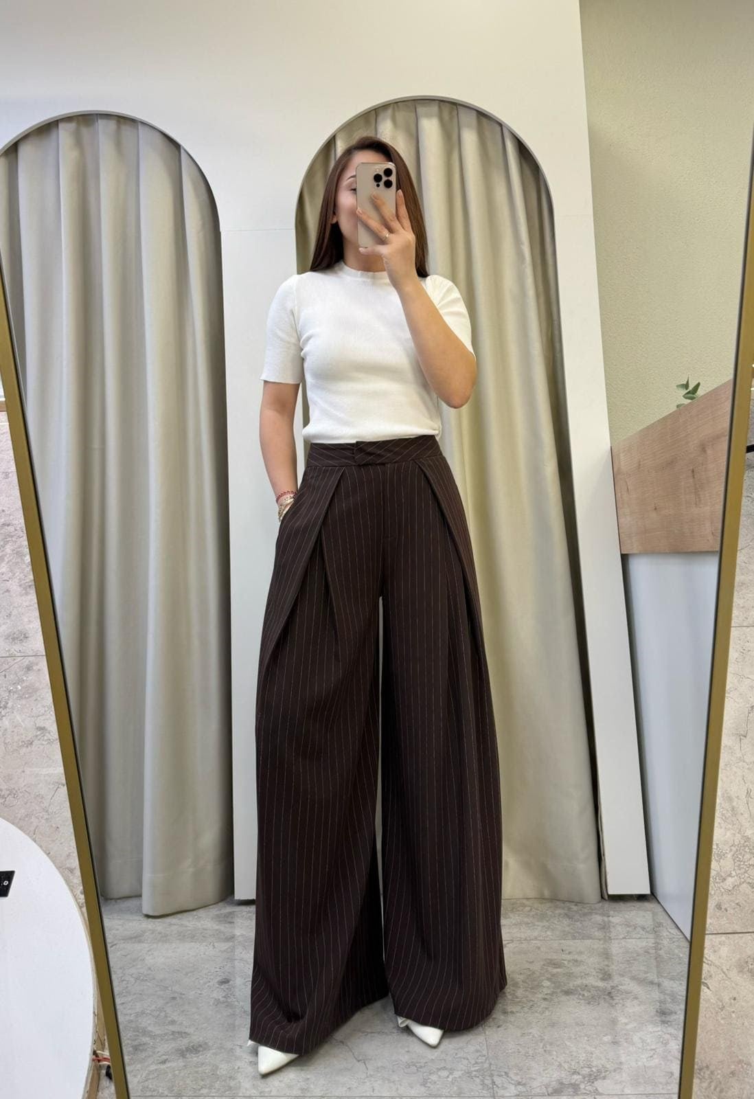 Bellis Zra Kahve Çizgili Pensli Pantolon