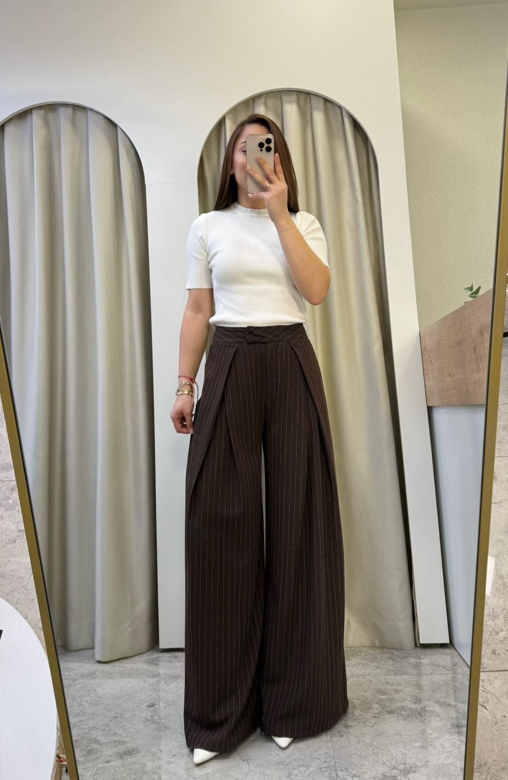 Bellis Zra Kahve Çizgili Pensli Pantolon