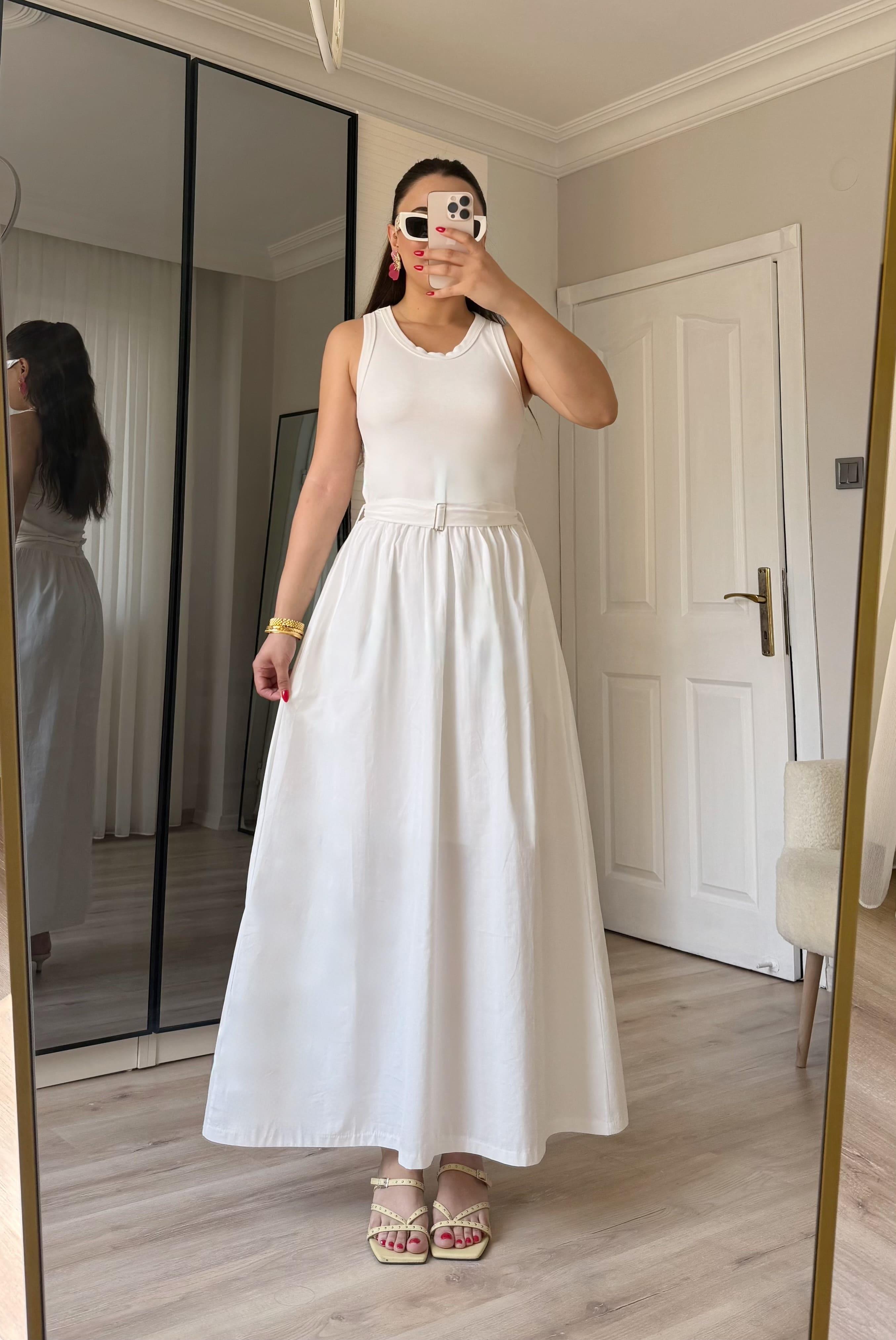 Beyaz Marka Model Kemerli Elbise