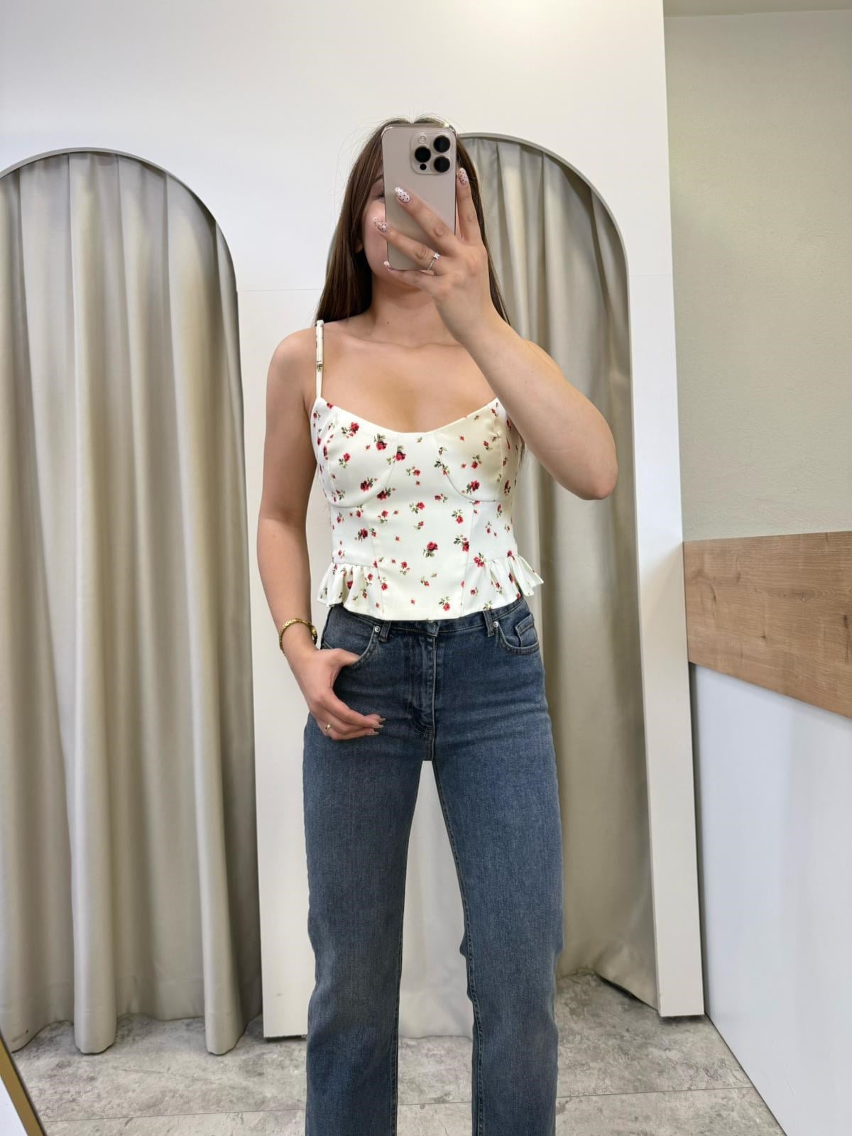 Çeri Kırmızı Çiçek Baskılı Crop