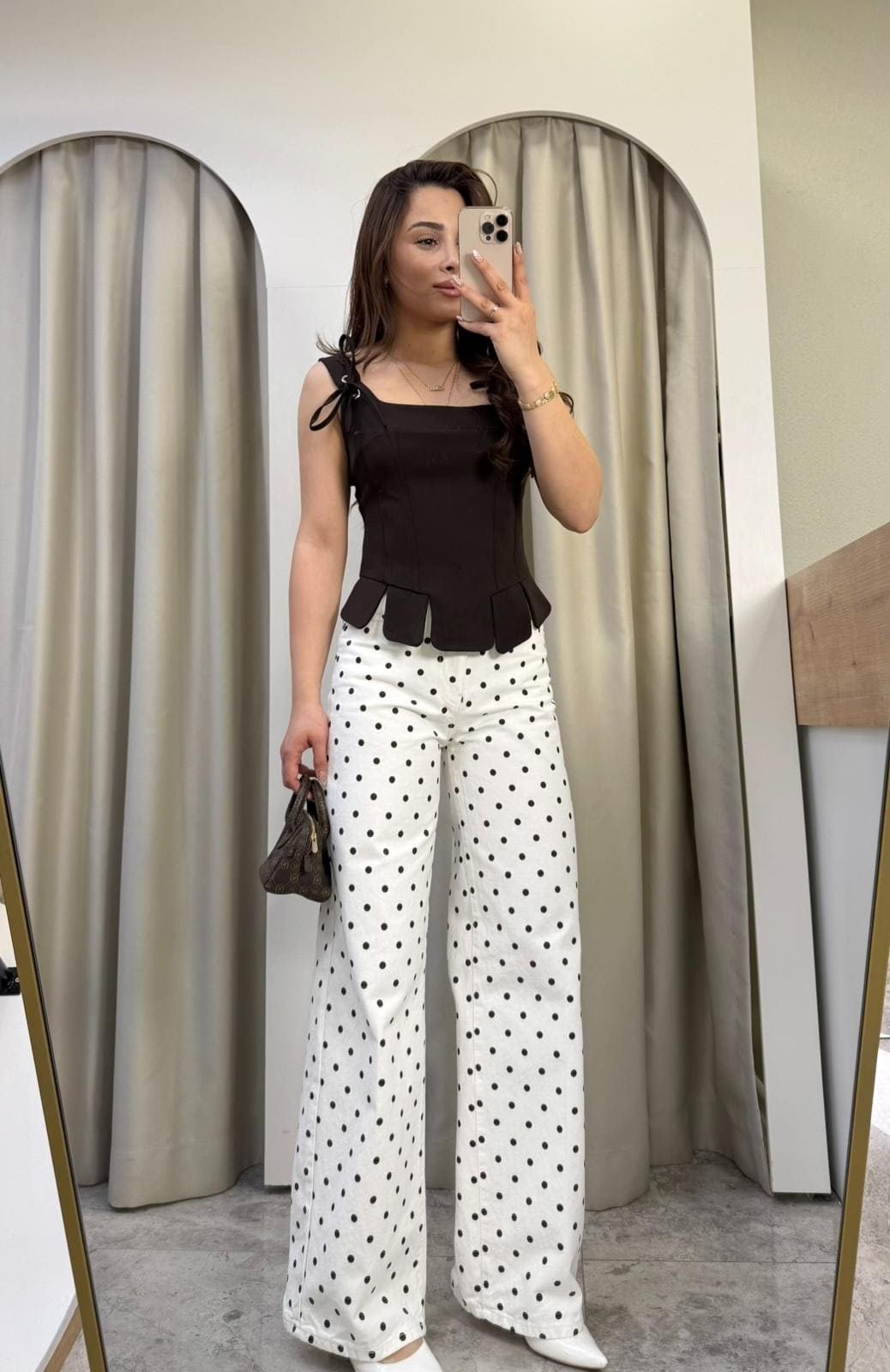 Doll Beyaz Üstü Kahve Puantiyeli Jean