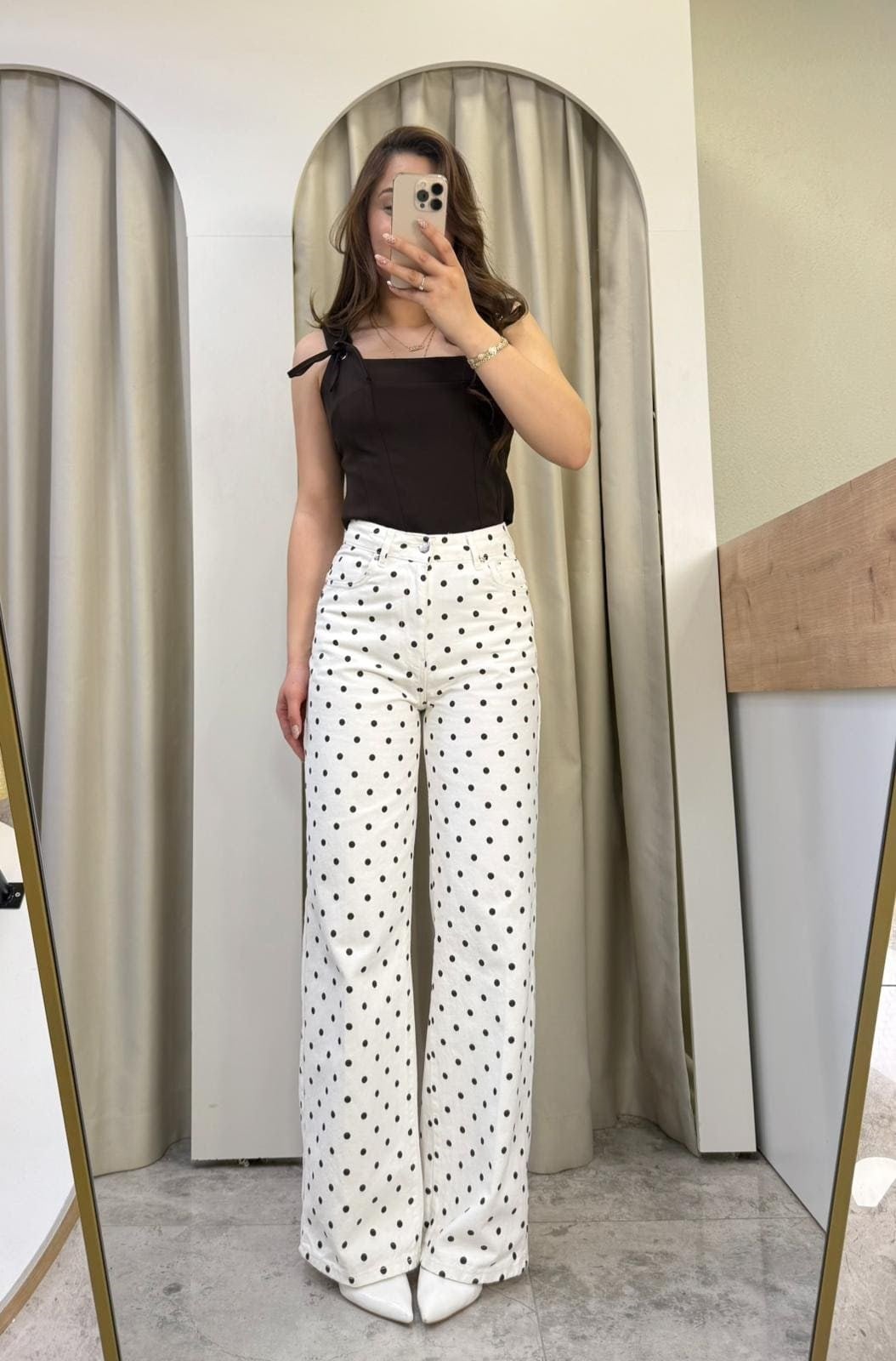 Doll Beyaz Üstü Kahve Puantiyeli Jean