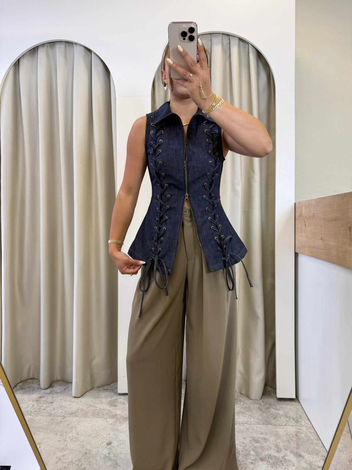 Helen Kuşgözü Detaylı Fermuarlı Denim Yelek