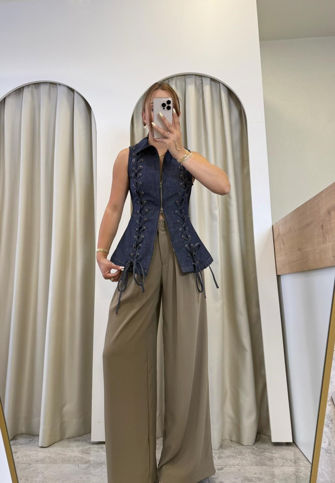 Helen Kuşgözü Detaylı Fermuarlı Denim Yelek