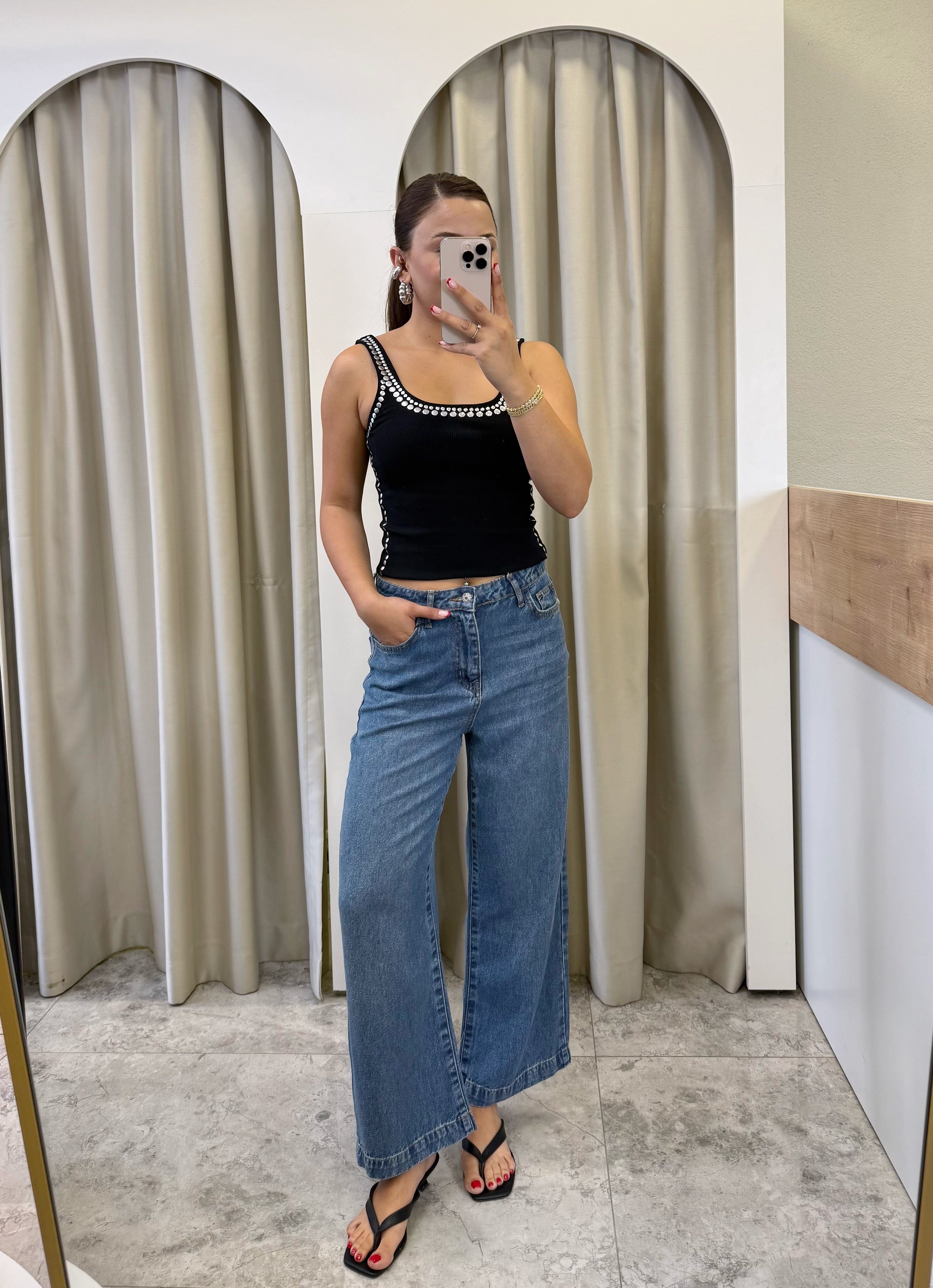 Jazzy Siyah Zımbalı Fitilli Atlet