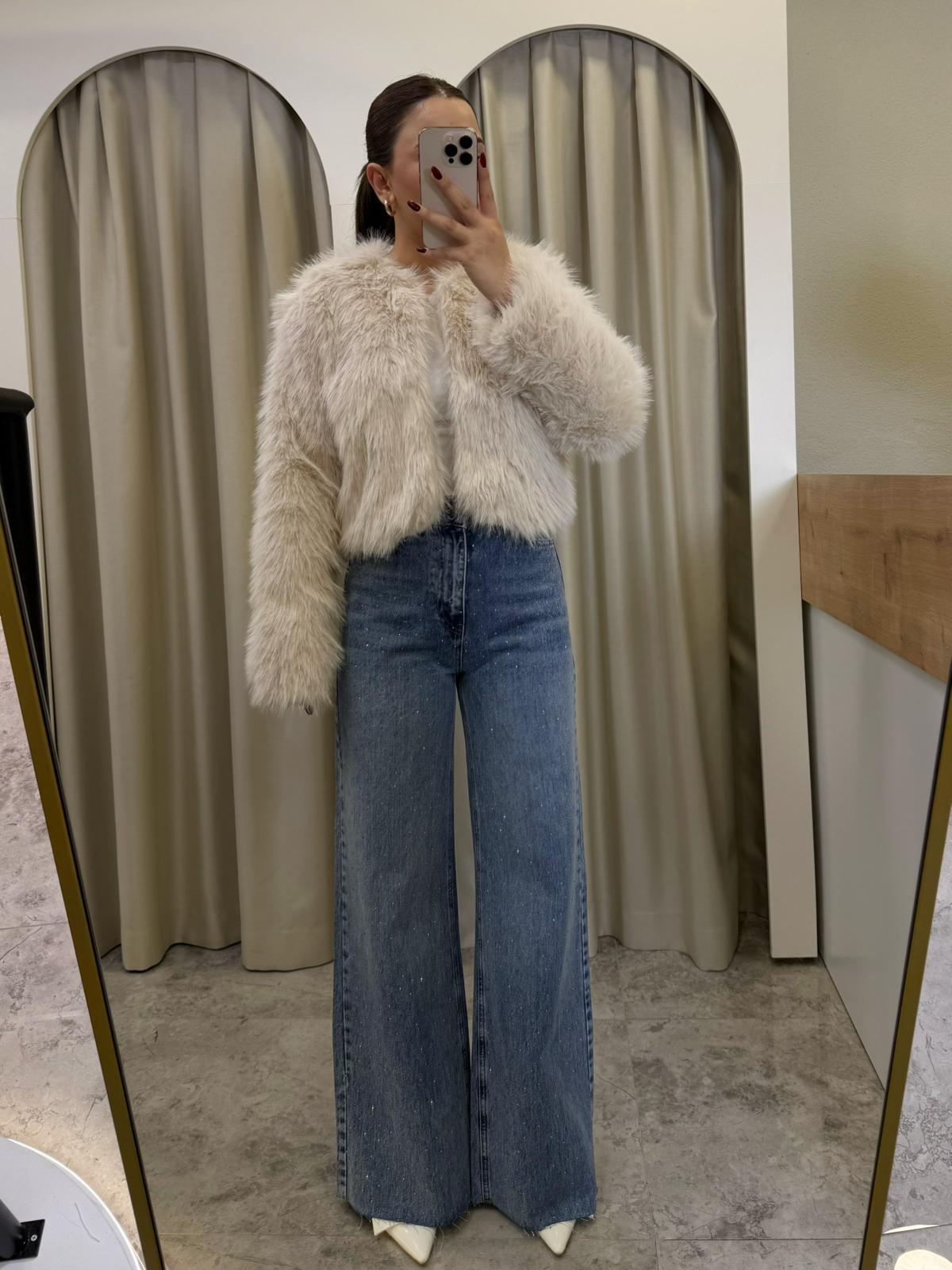 Kesik Paça Wide Leg Taşlı Jean