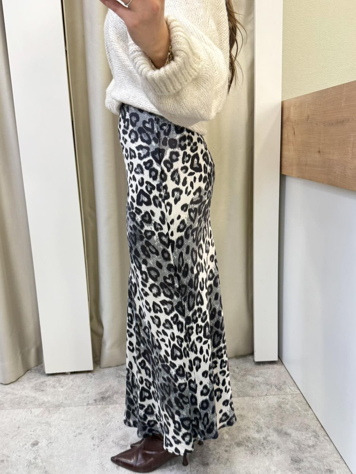 Leos Siyah Leopar Saten Maxi boy Etek
