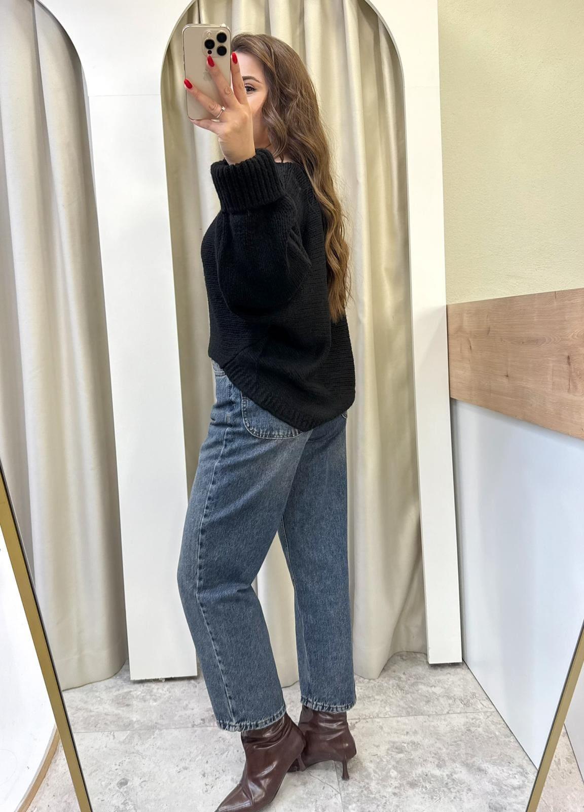 Niss Siyah Kayık Yaka Oversize Kazak