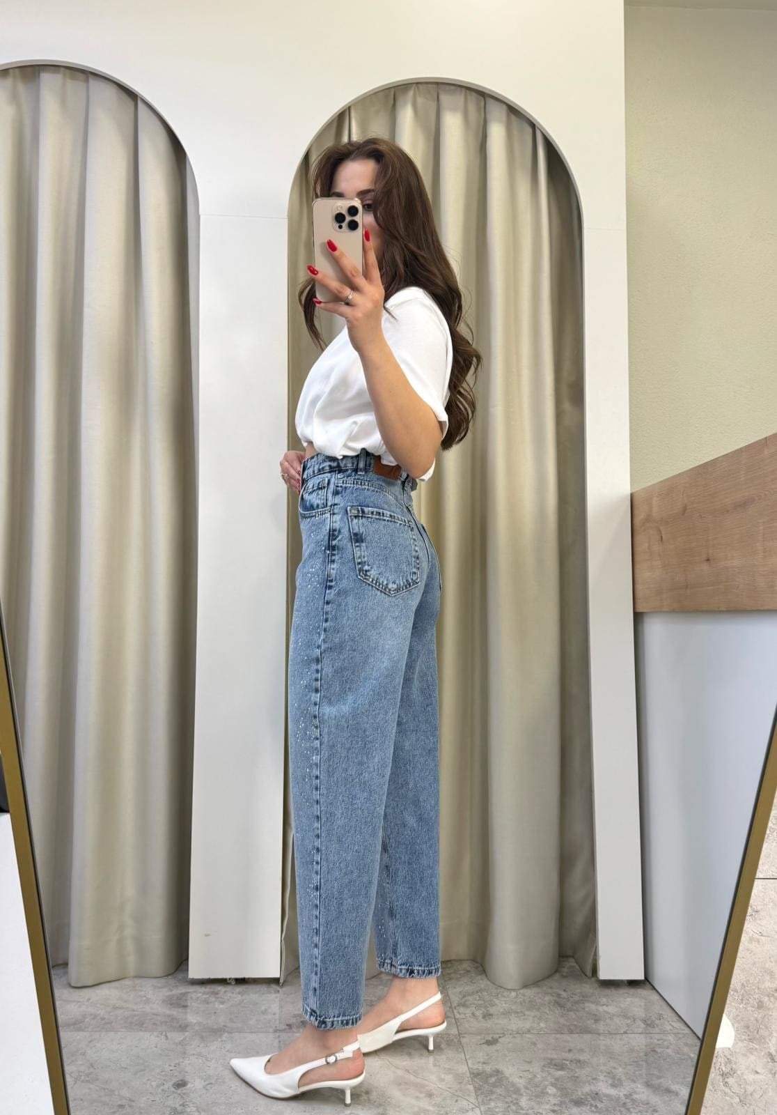 Shise Yüksek Bel Taşlı Mom Jean