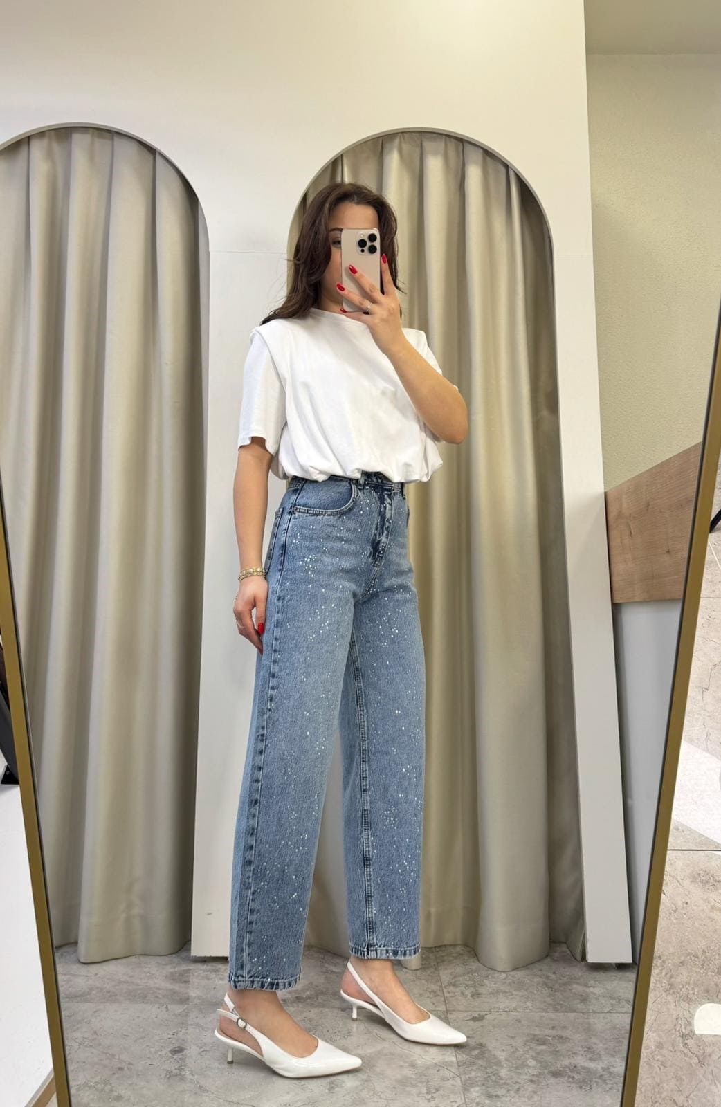 Shise Yüksek Bel Taşlı Mom Jean