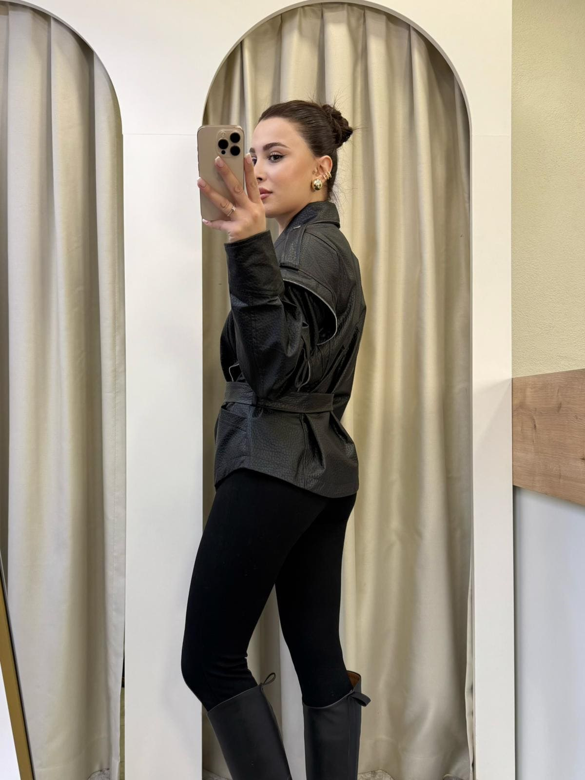 Sophie Siyah Kuşaklı Deri Ceket