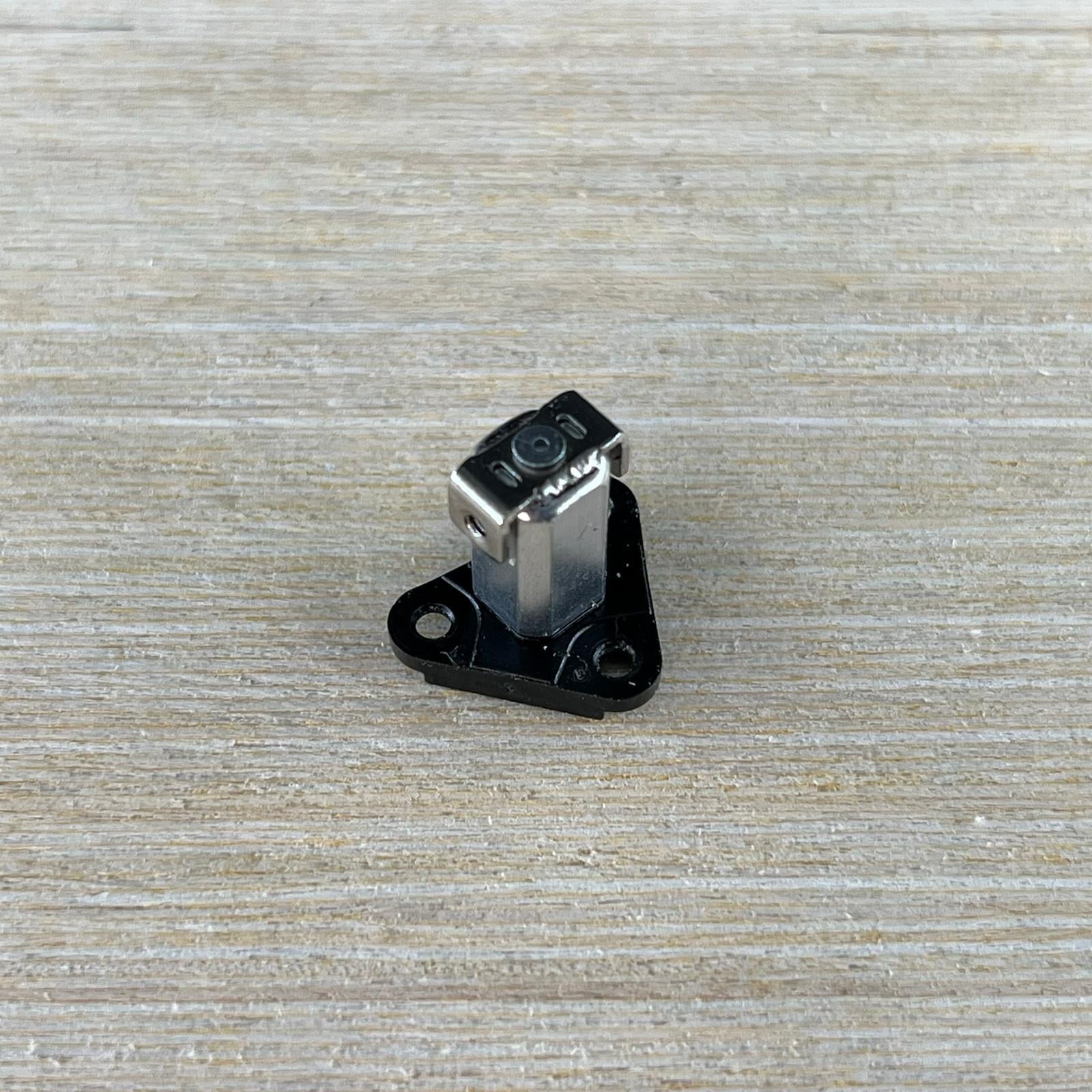 Djı Mini 5 Pro  Ön Menteşe