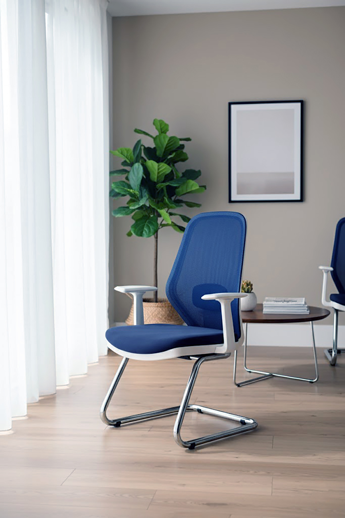 Ofisbazaar Dali Beyaz Fileli Misafir Koltuğu | Ergonomik Toplantı ve Bekleme Koltuğu Lacivert