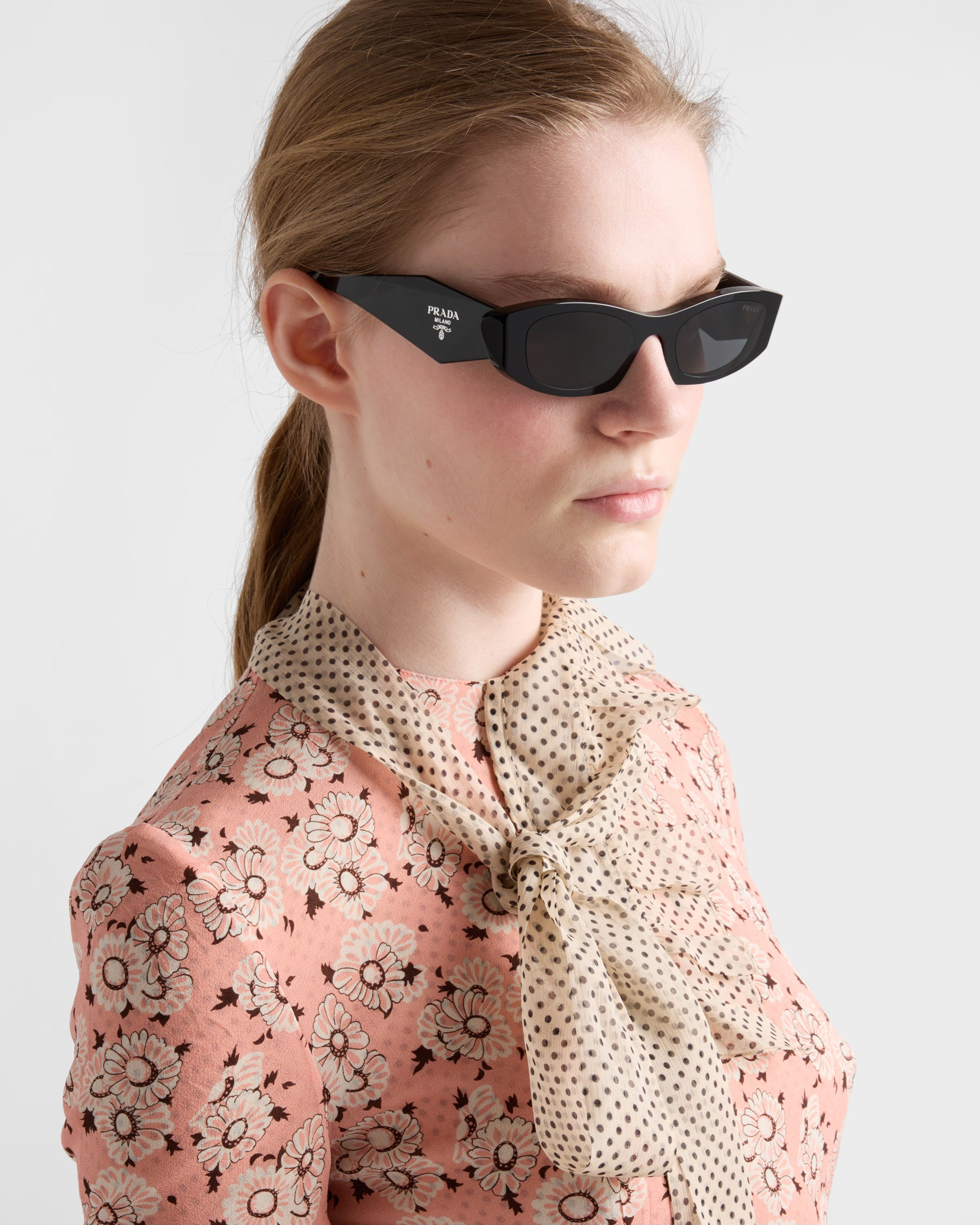 PRADA SPR B16S 16K08Z 50