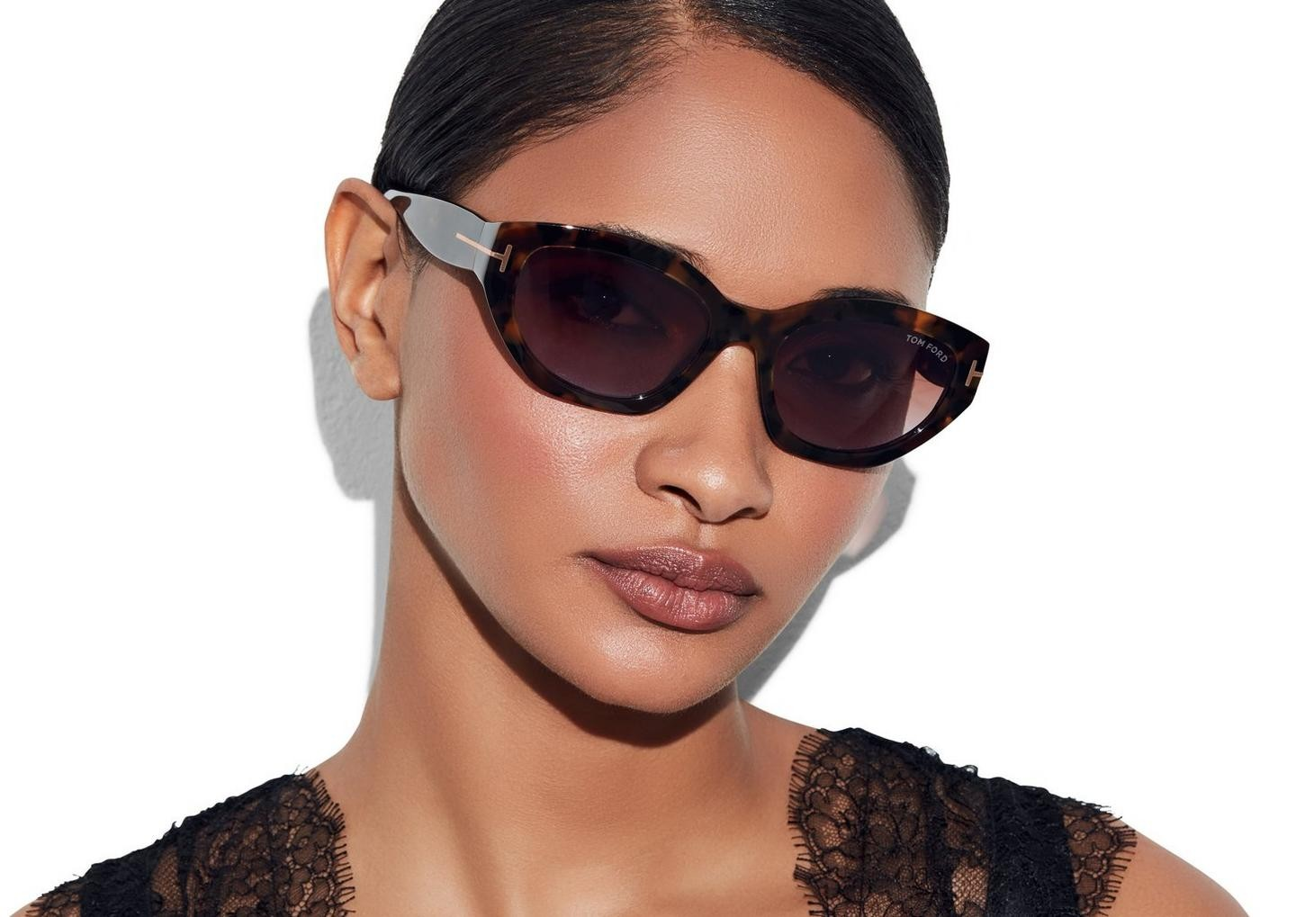 TOM FORD FT 1086/S PENNI 52F 55