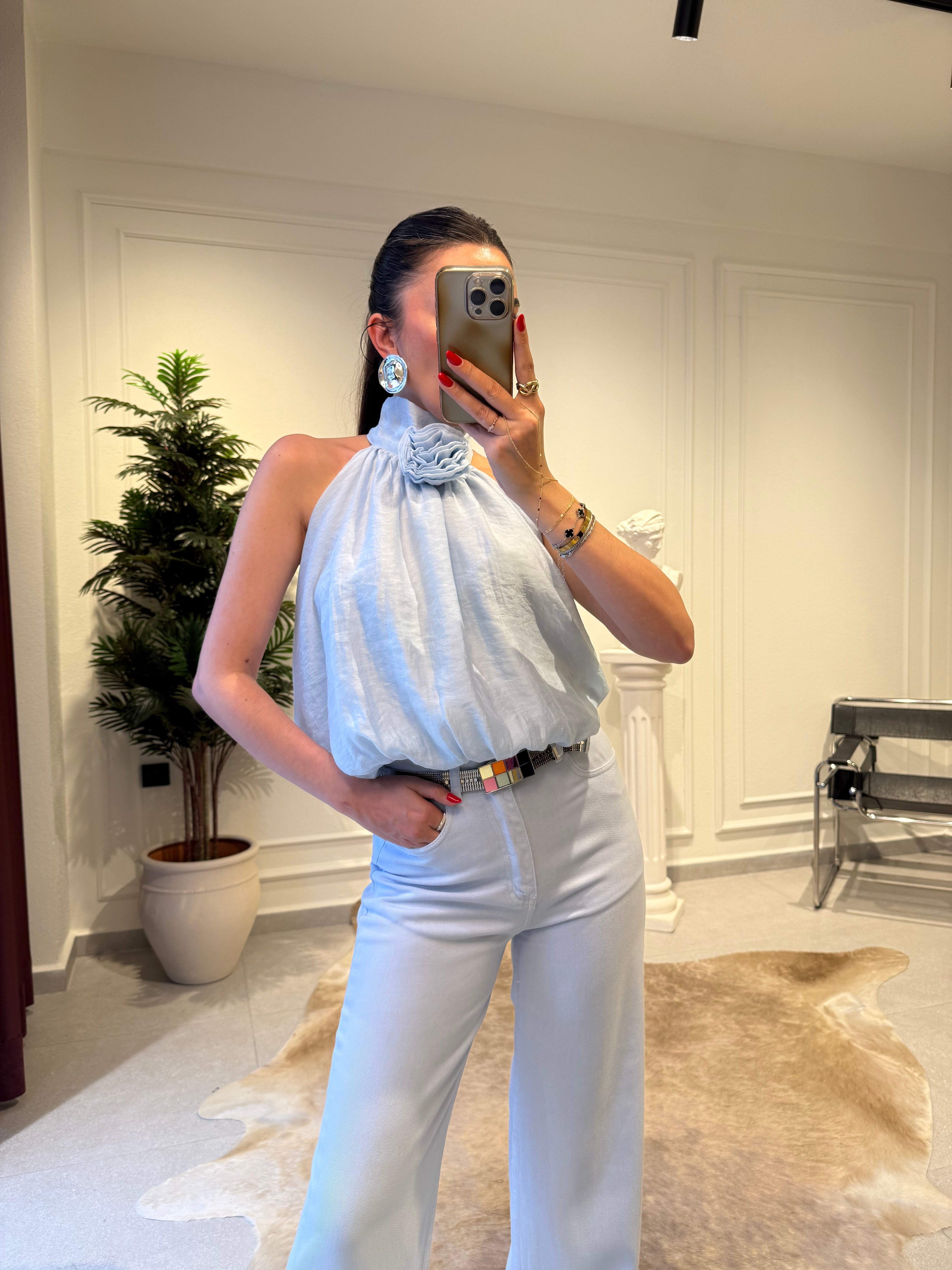 Bebe Mavi Gül Broşlu Halter Yaka Bluz
