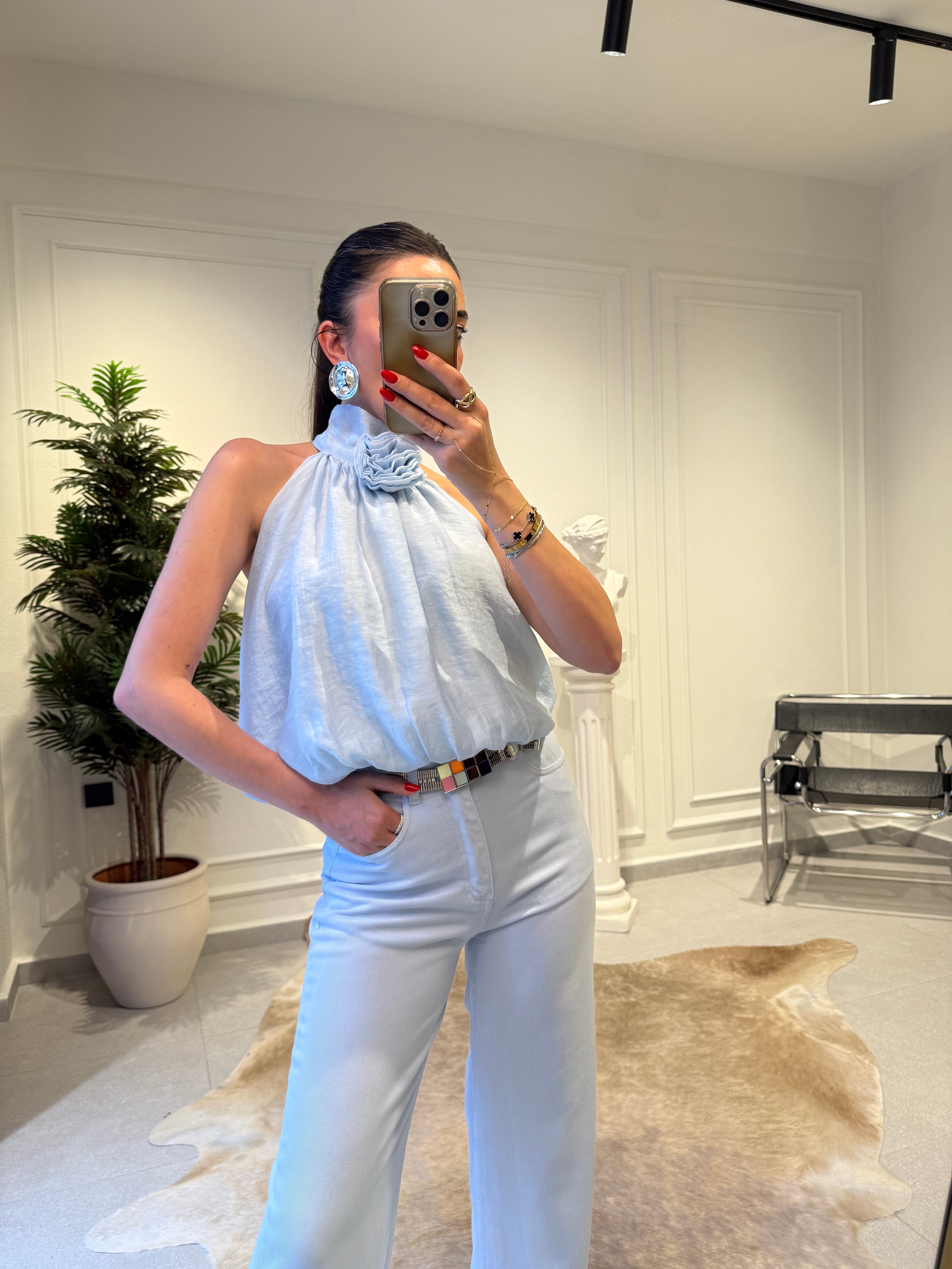 Bebe Mavi Gül Broşlu Halter Yaka Bluz