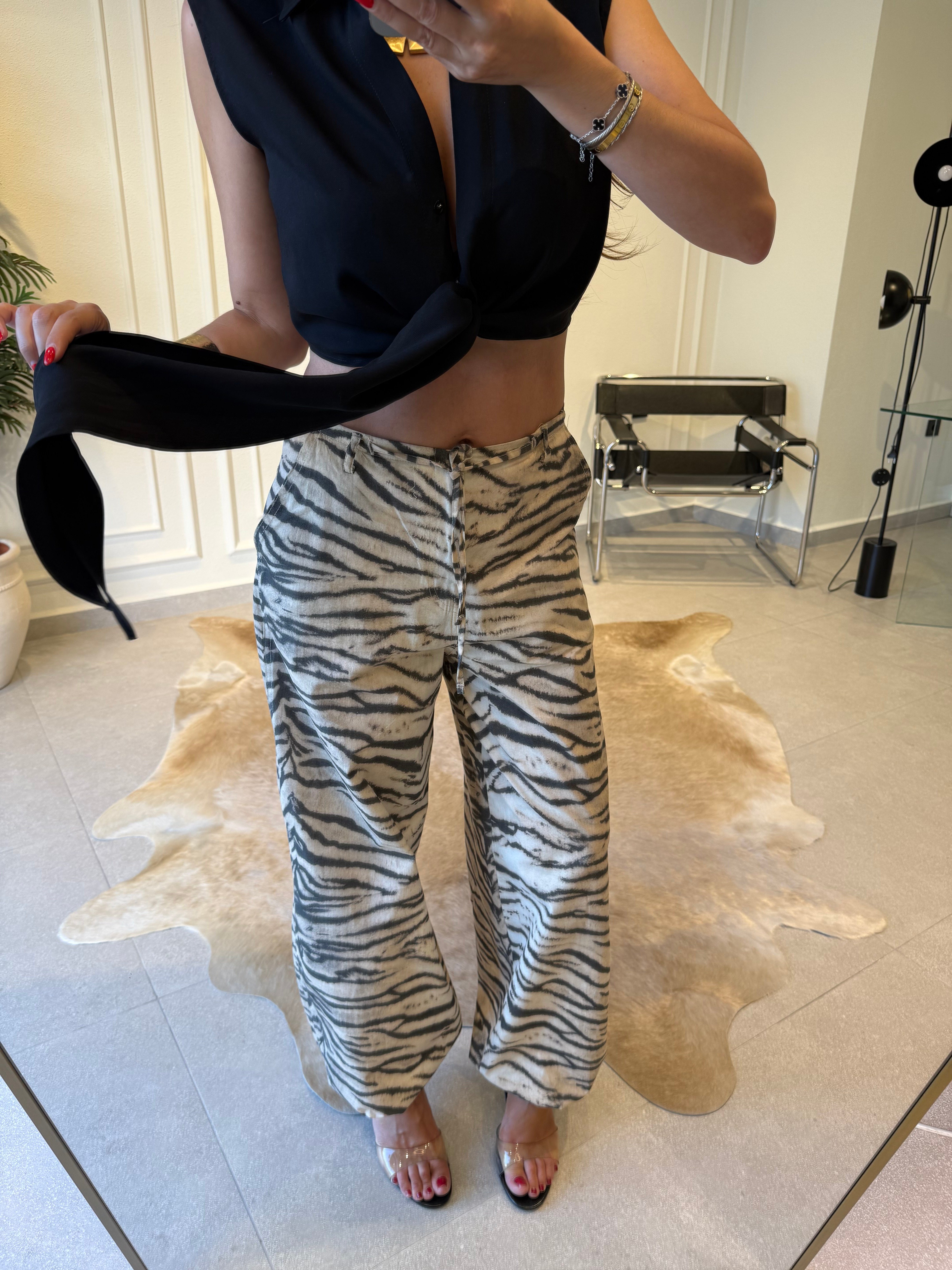 Bej Zebra Desenli Pantolon