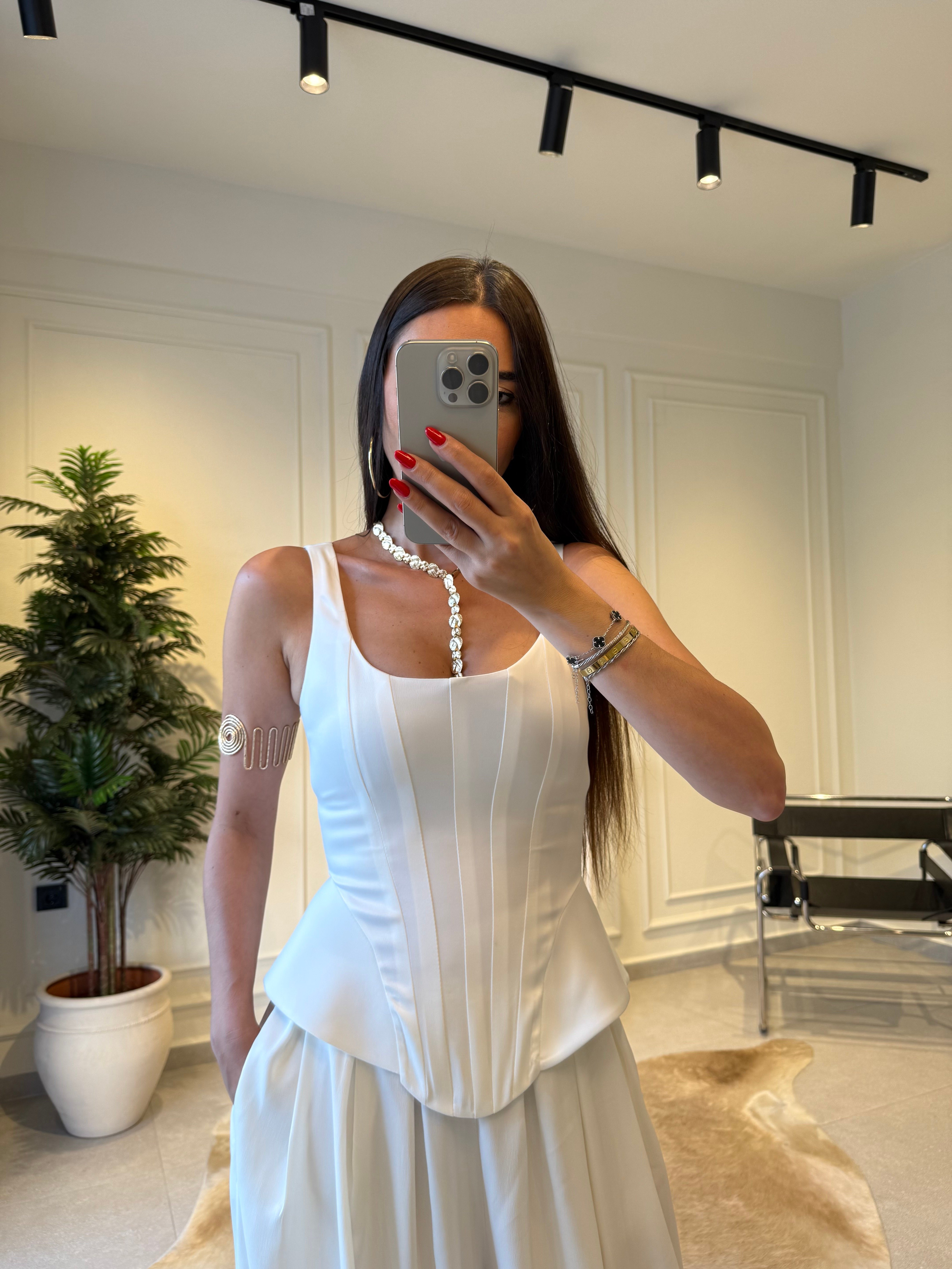 Beyaz Fermuarlı Balenli Korse Bluz