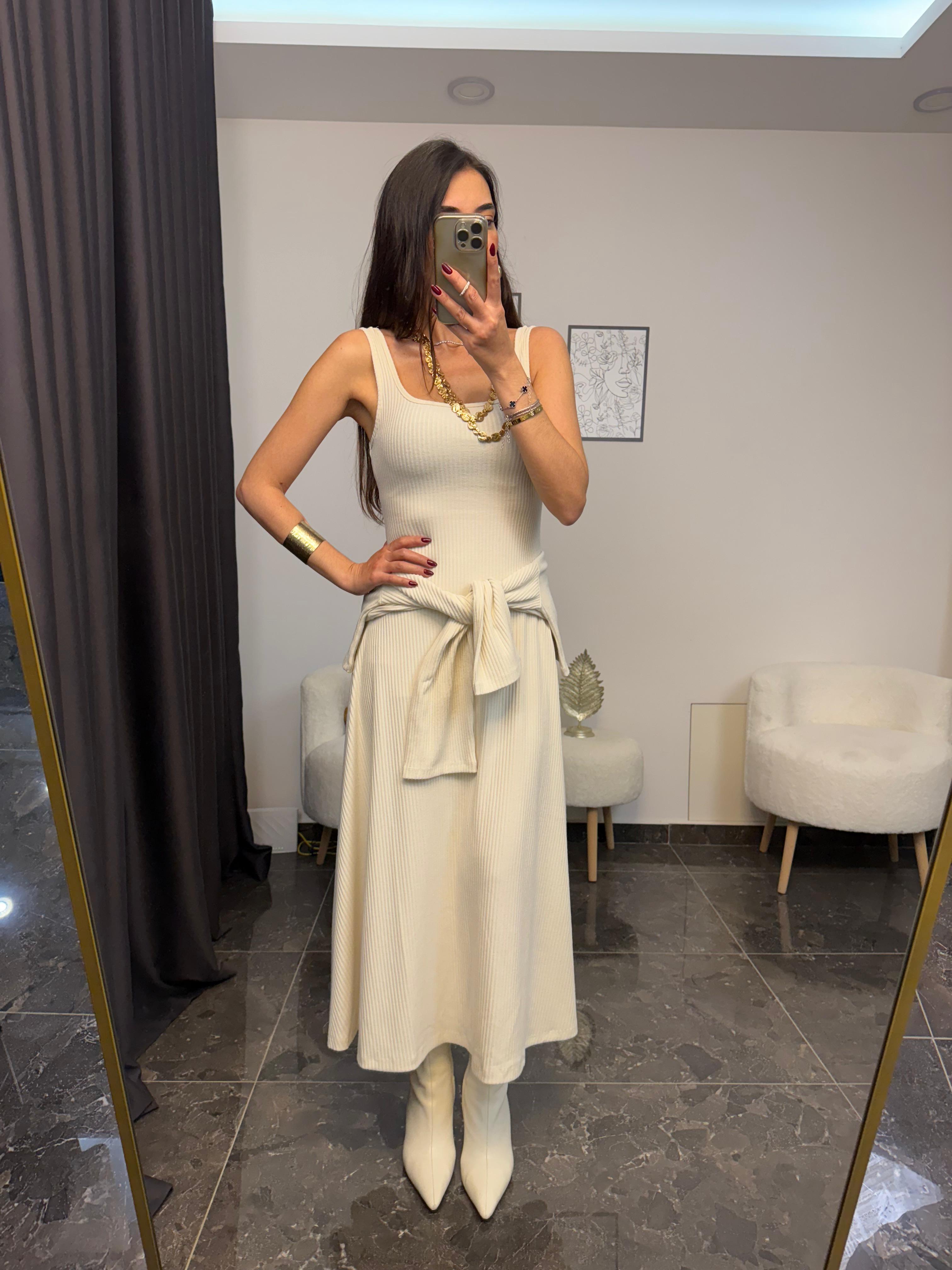 EKRU ÖRME ELBISE &BLUZ TAKIM