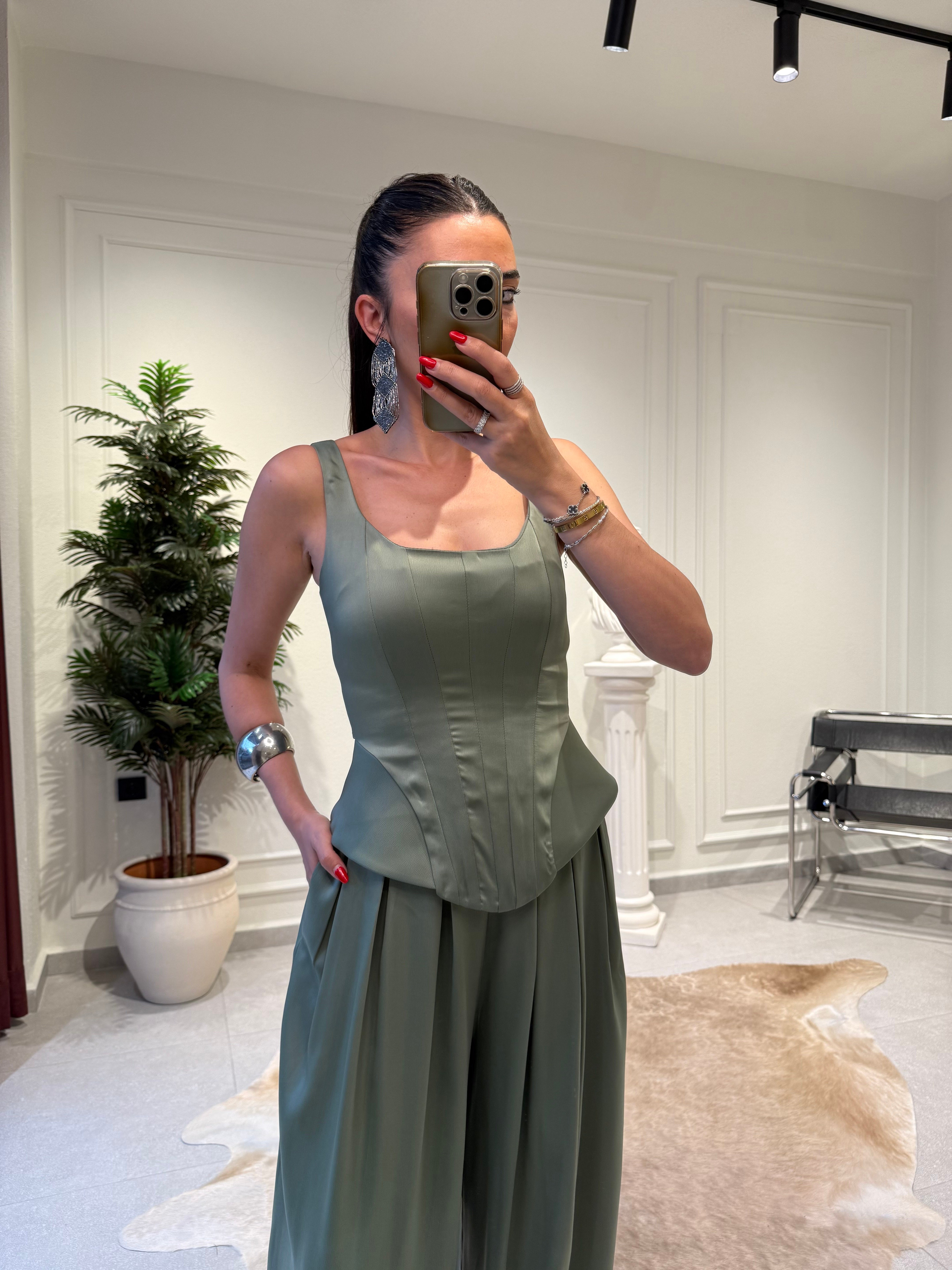 Haki Fermuarlı Balenli Korse Bluz 