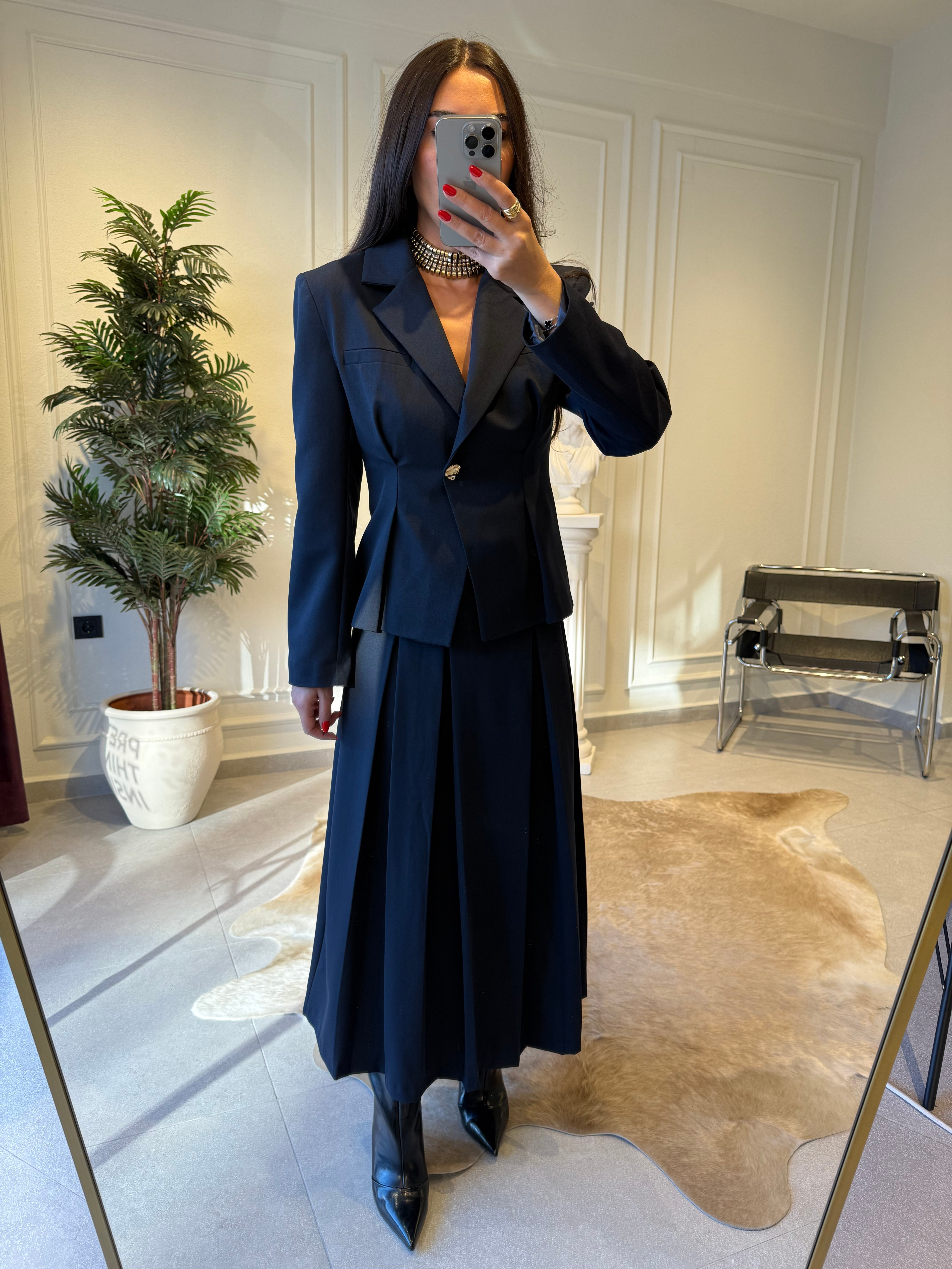 Lacivert Belden Oturtmalı Fit Ceket 