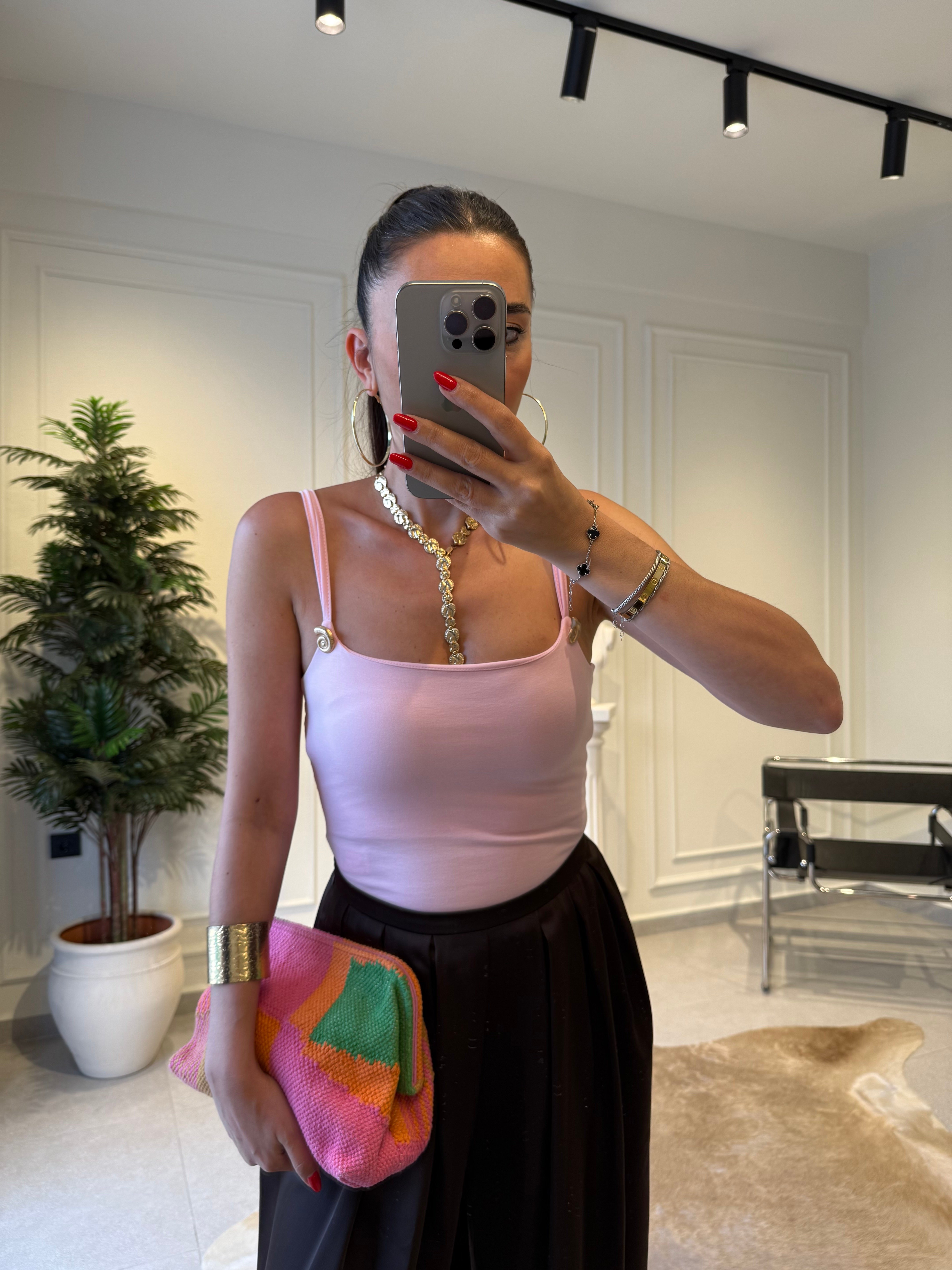 Pembe Salyangoz Aksesuarlı Bodysuit