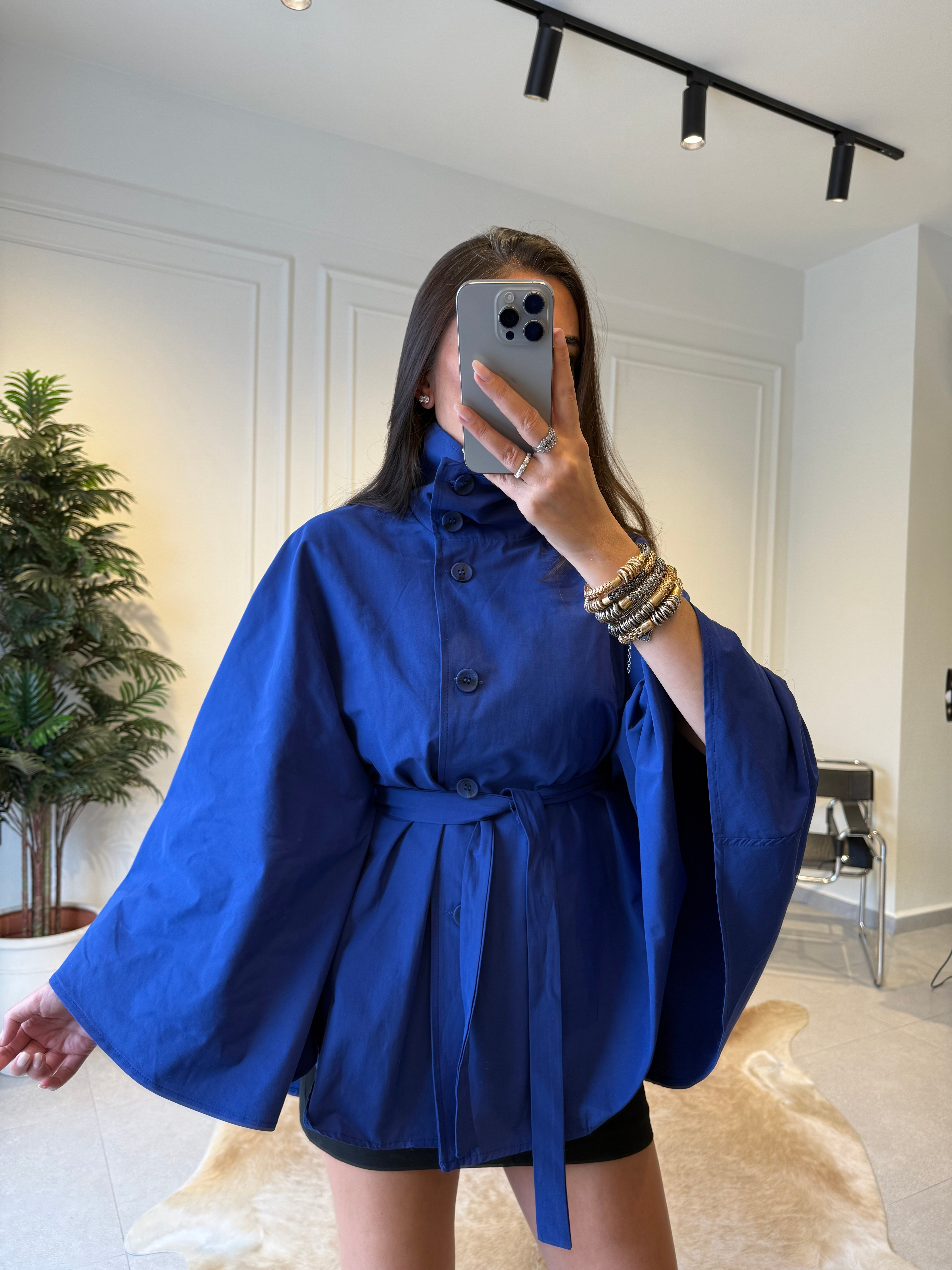 Saks Kuşak Detaylı Pelerin Ceket