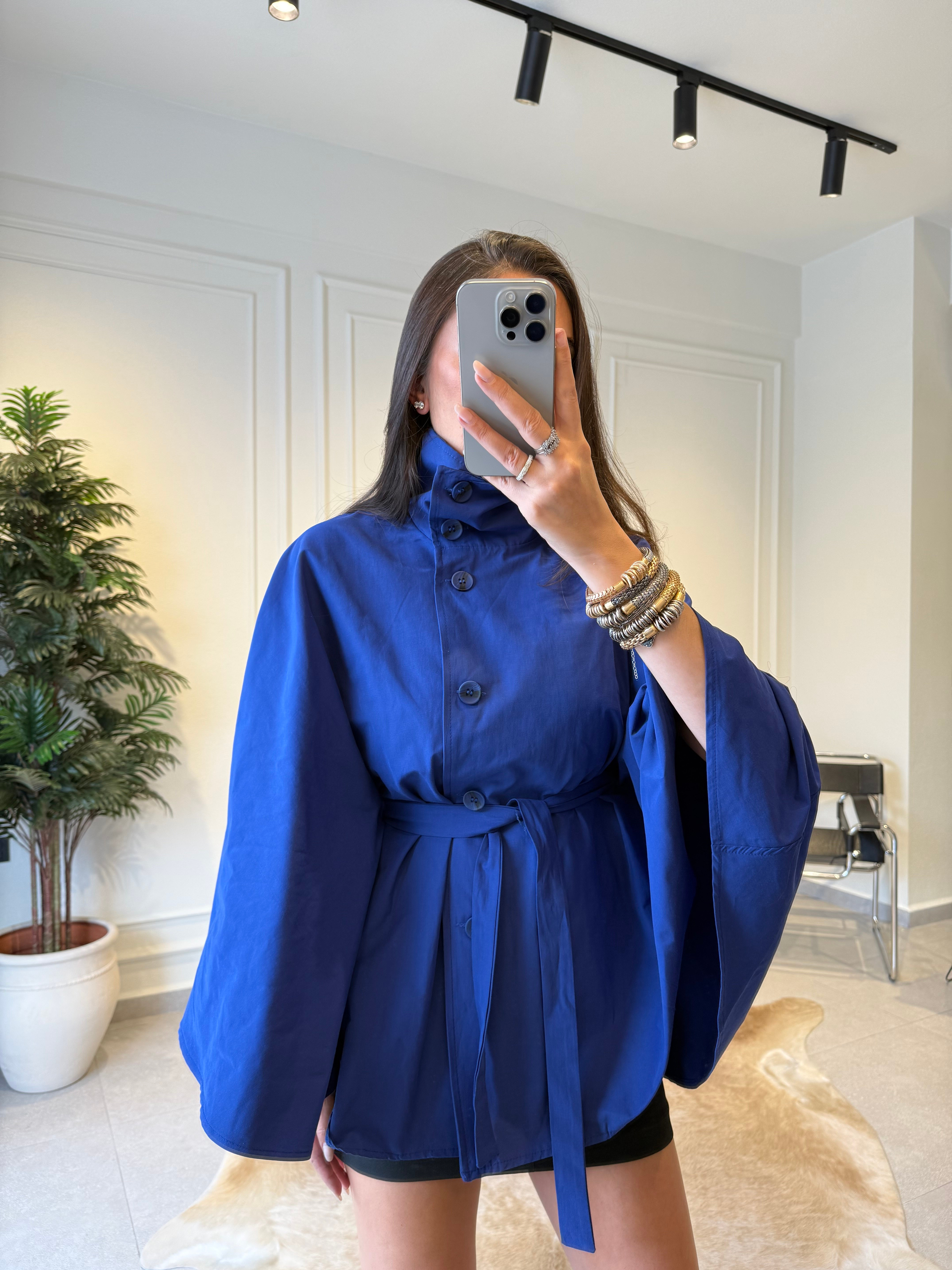 Saks Kuşak Detaylı Pelerin Ceket