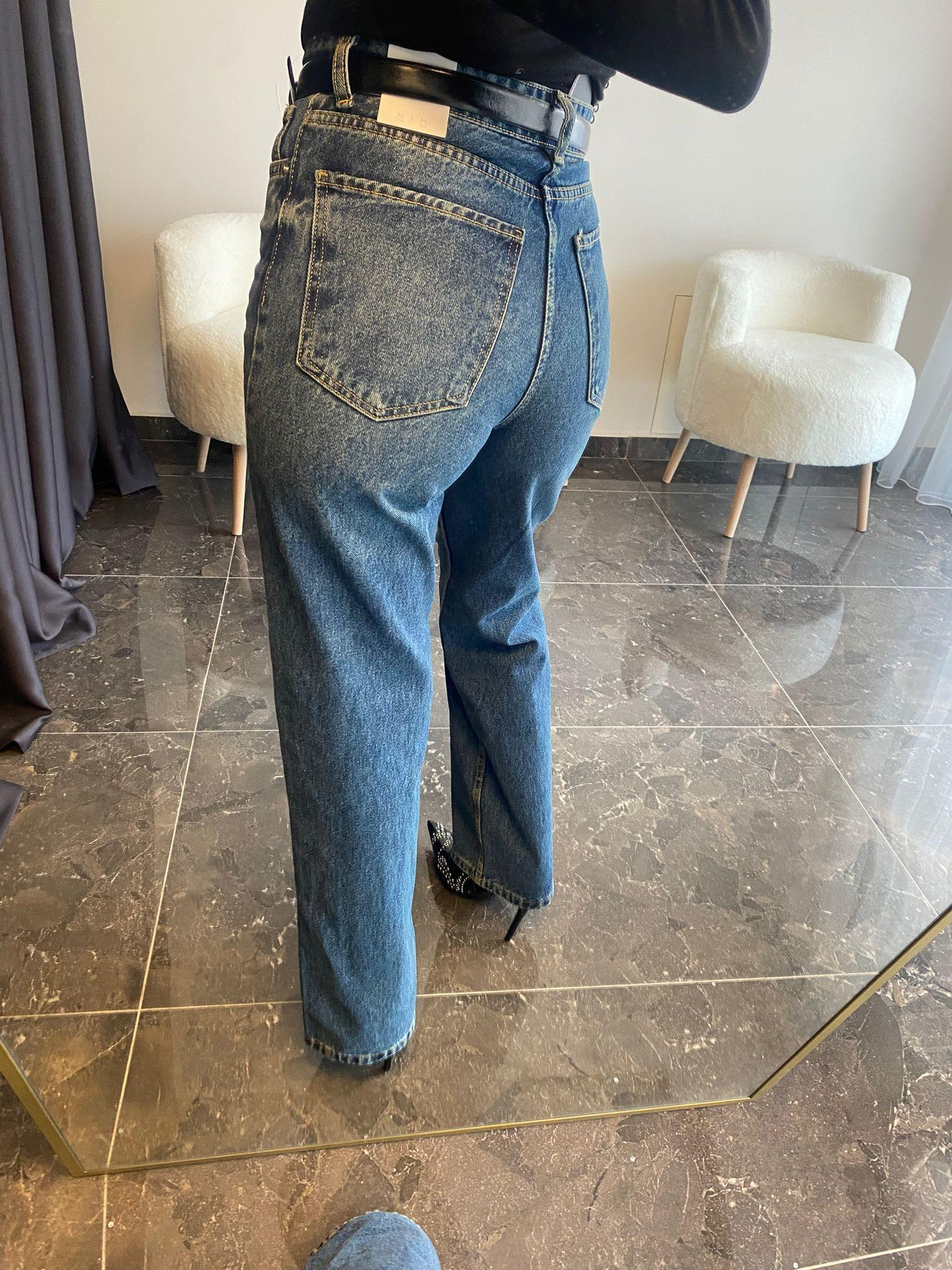 Straight Fit Jean