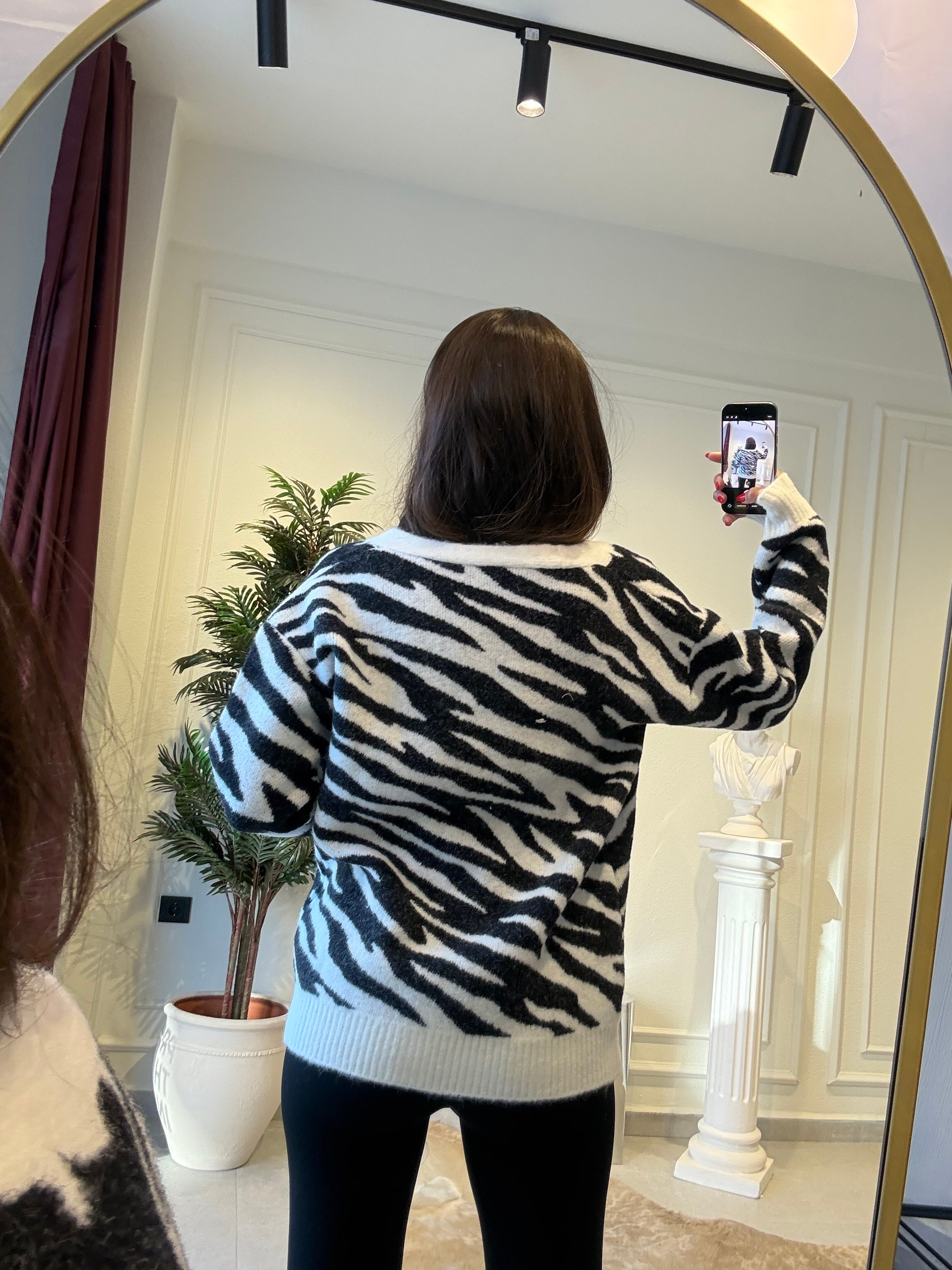 Zebra Desenli Triko