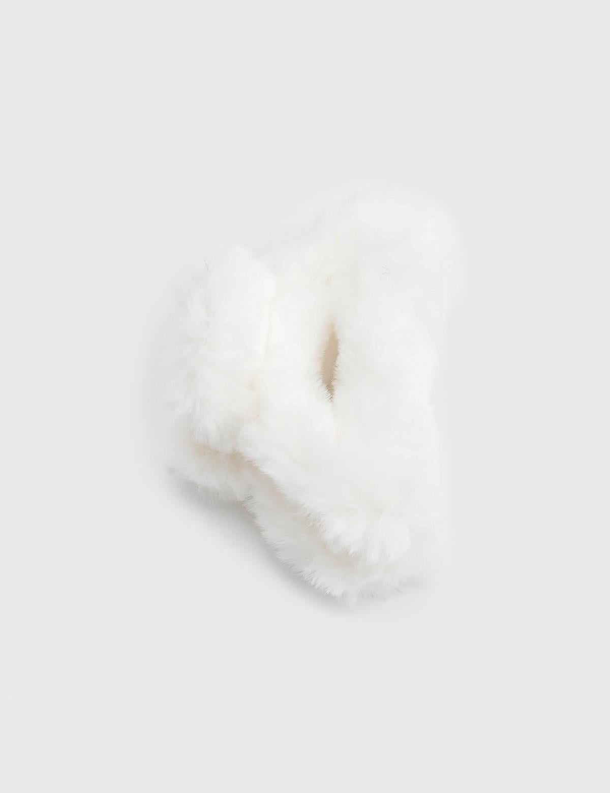 Brinae White Women's Hair Claw Clip