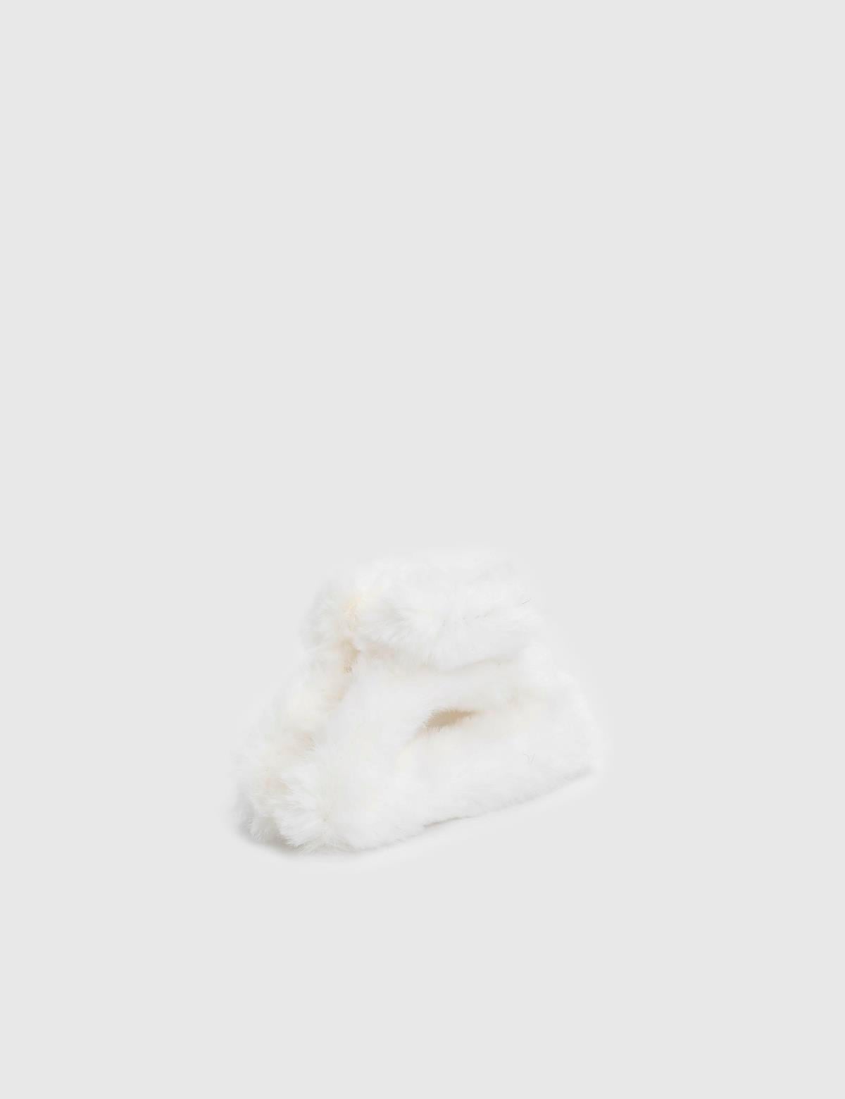 Brinae White Women's Hair Claw Clip