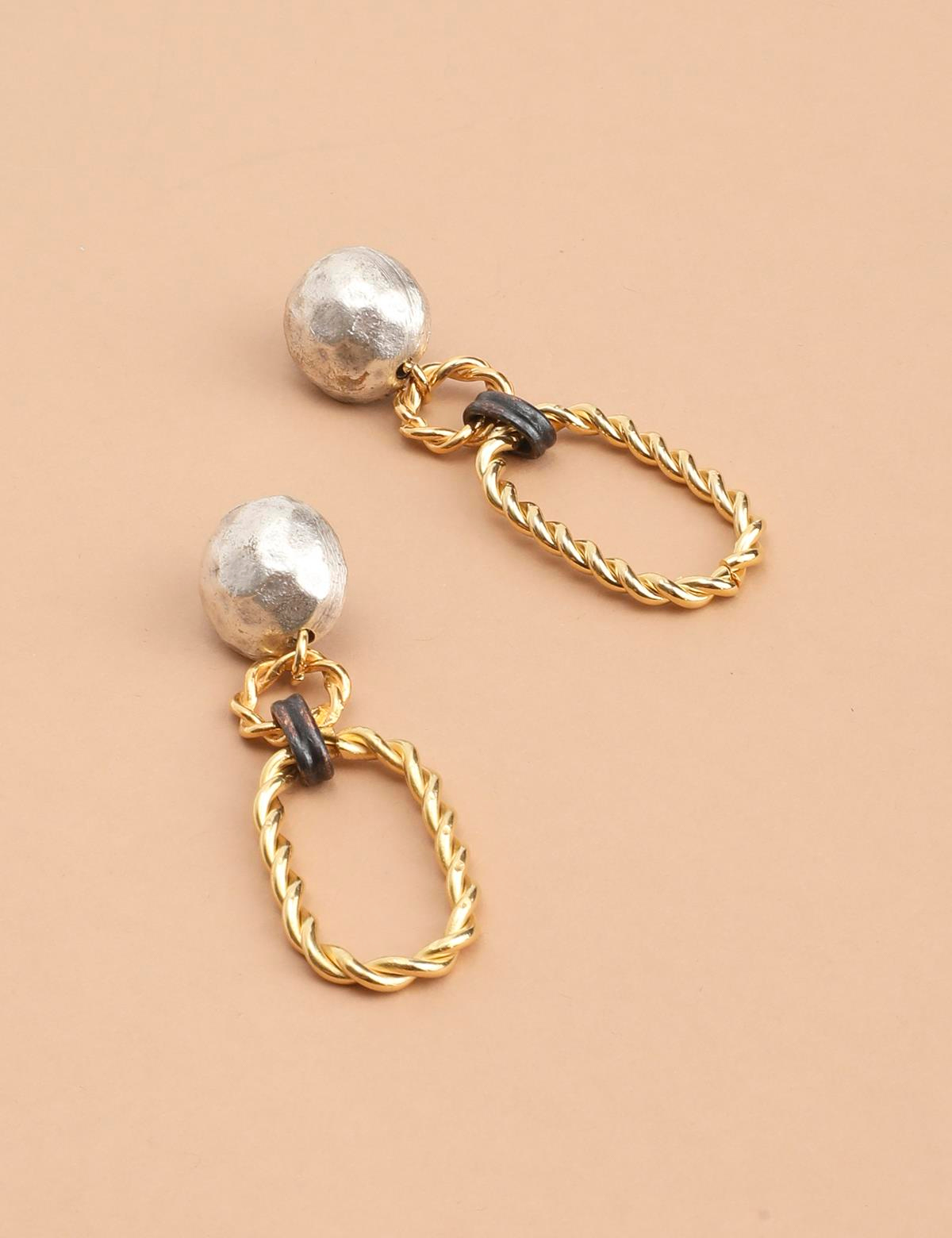 Caviae Gold Women's Earrings