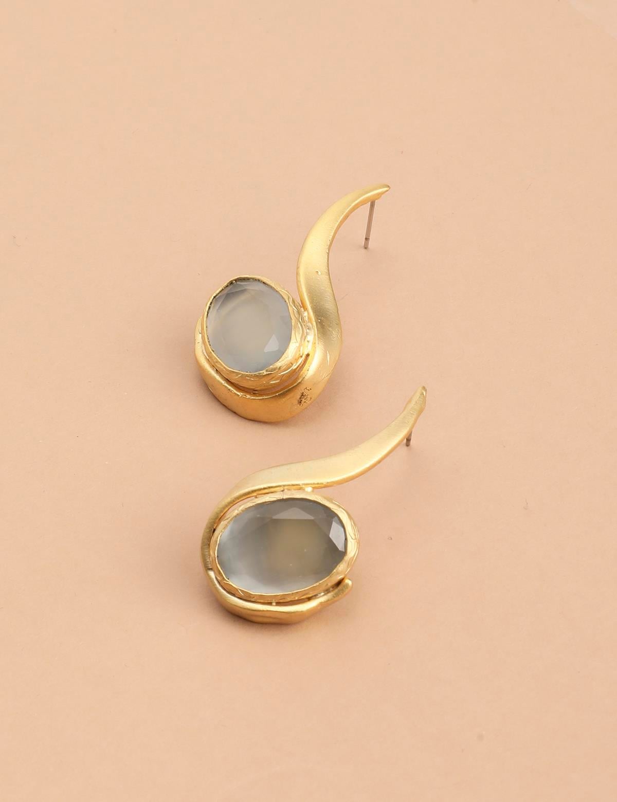 Cindre Gold Women's Earrings with Beige Stones
