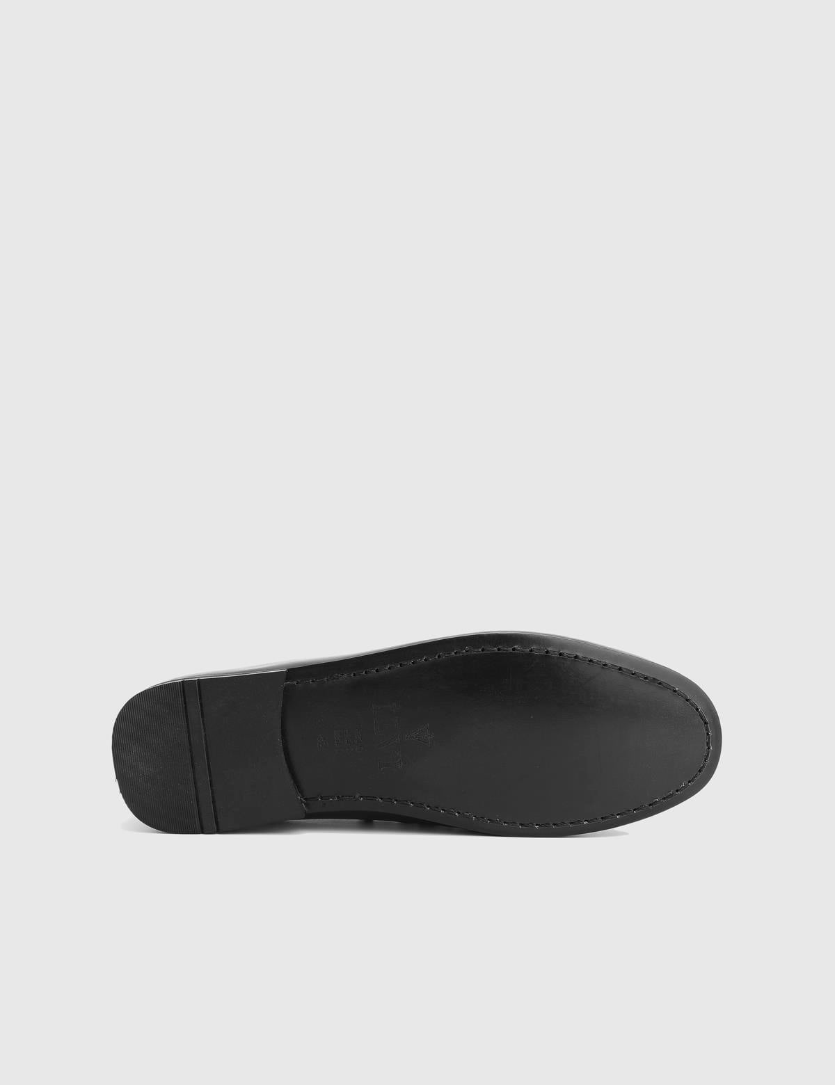 Colne Black Leather Men's Loafer