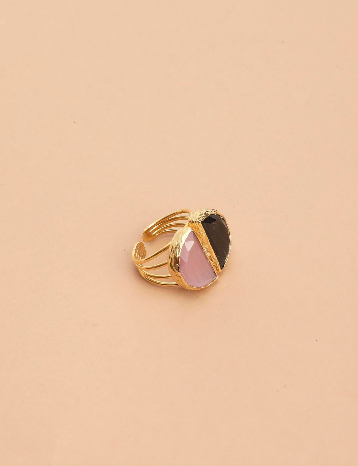 Davine Gold Women's Ring with Pink Stones